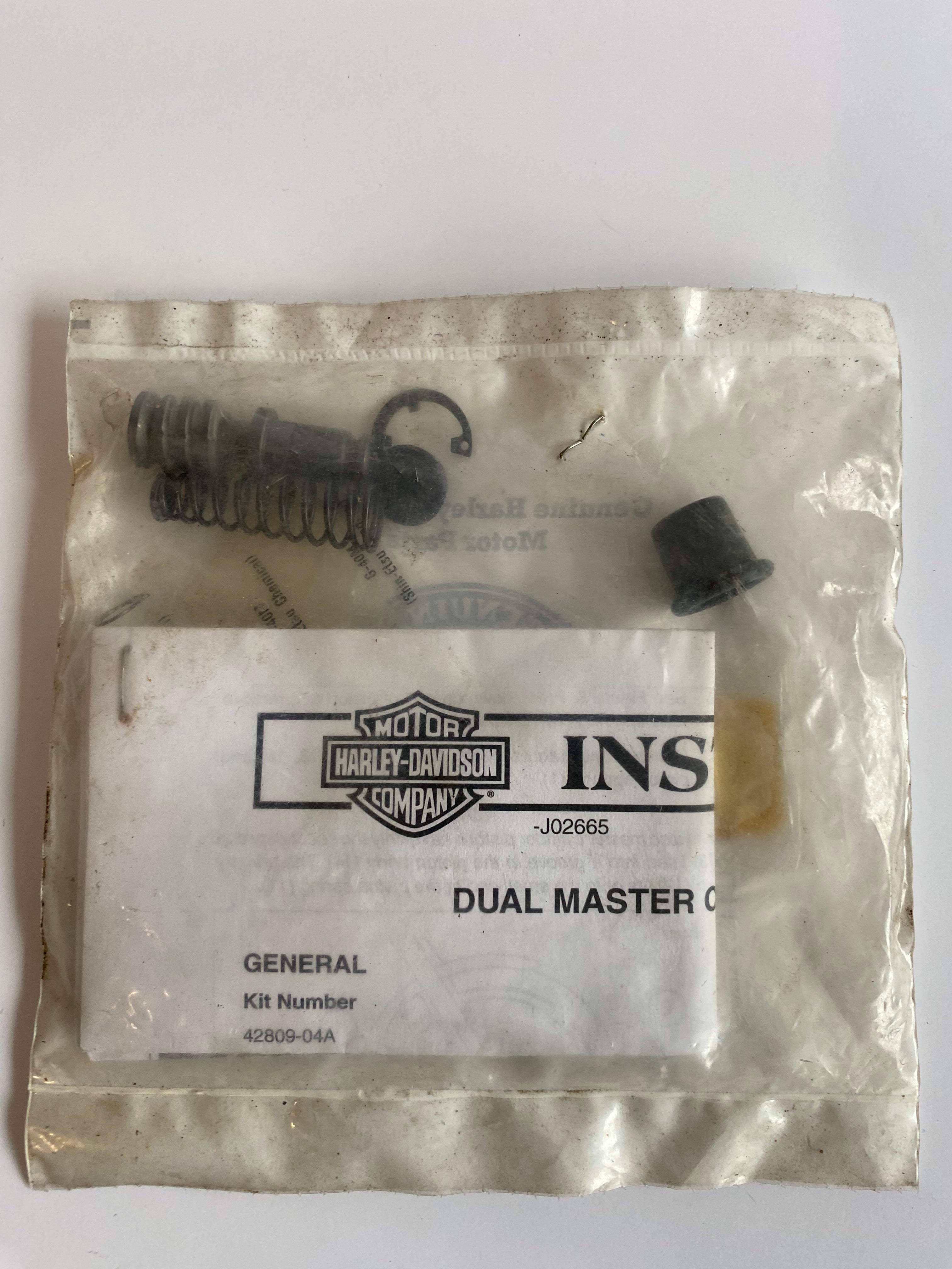 Harley Davidson Dual Front Master Cylinder Repair Kit REF OEM 42809-04A