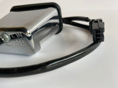 Eclairage de plaque immatriculation chrome Harley Davidson REF OEM 68180-99