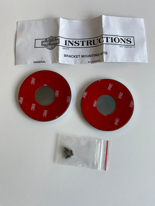 Kit de montage d'emblème réservoir Harley Davidson REF OEM : 61781-91T