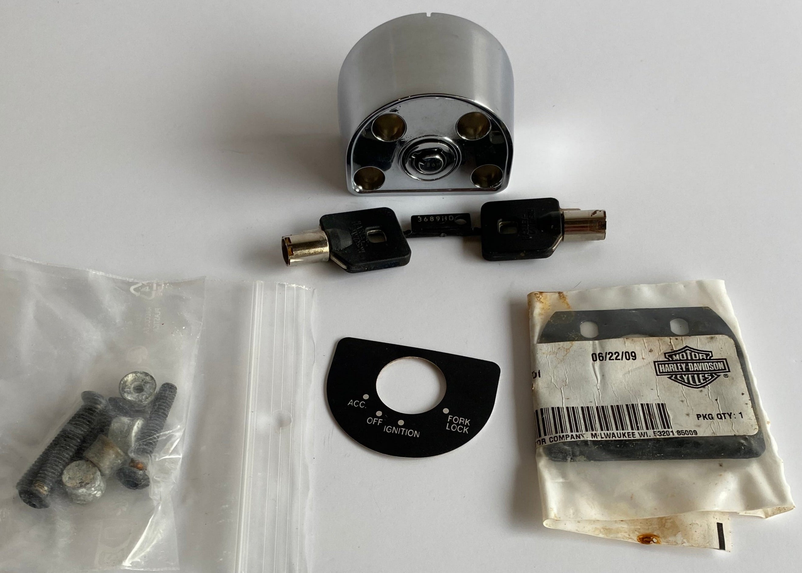 Contacteur à clé complet Touring Harley Davidson REF OEM 71643-00