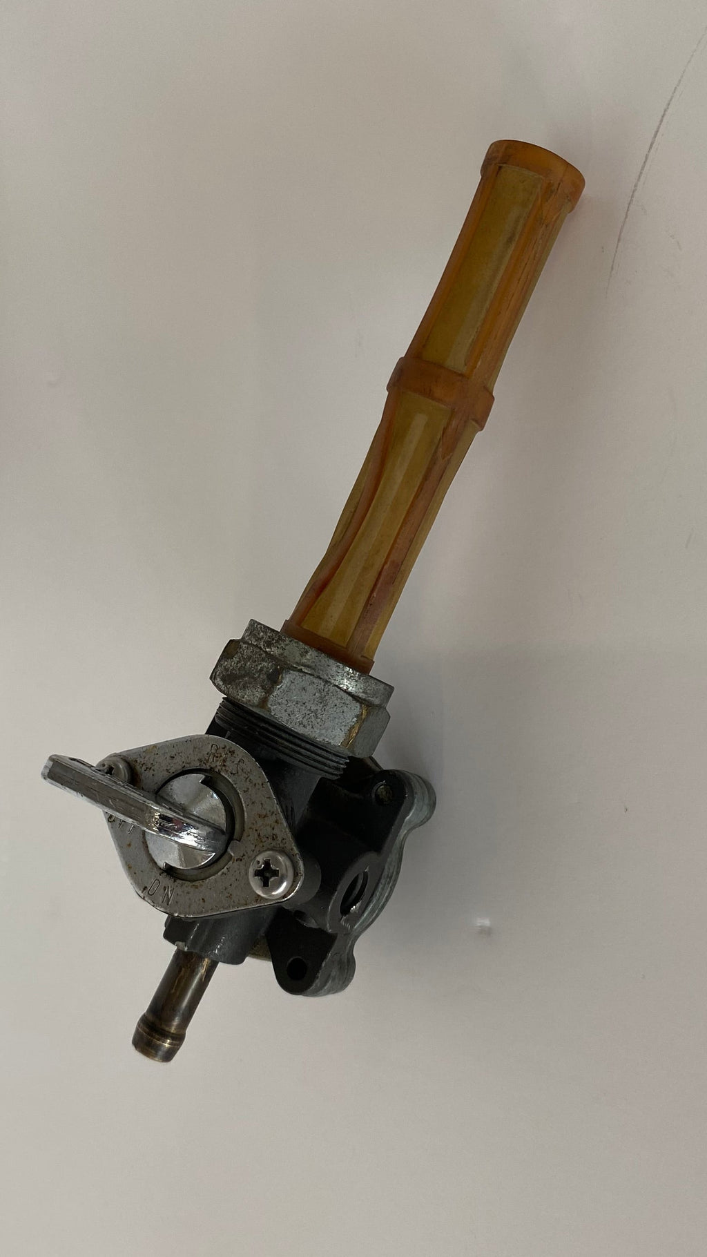 Robinet essence dépression Harley Davidson REF OEM 62169-02A