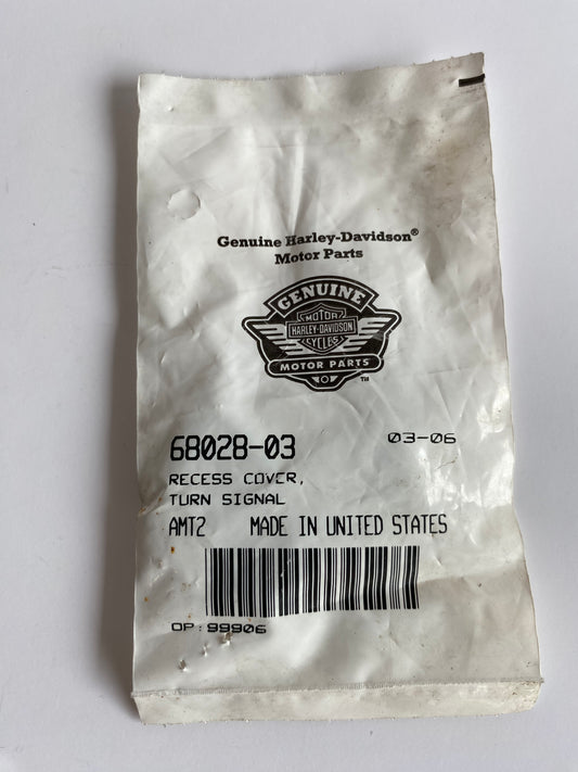 Covers clignotants arrière relocation chrome Harley Davidson REF OEM : 68028-03