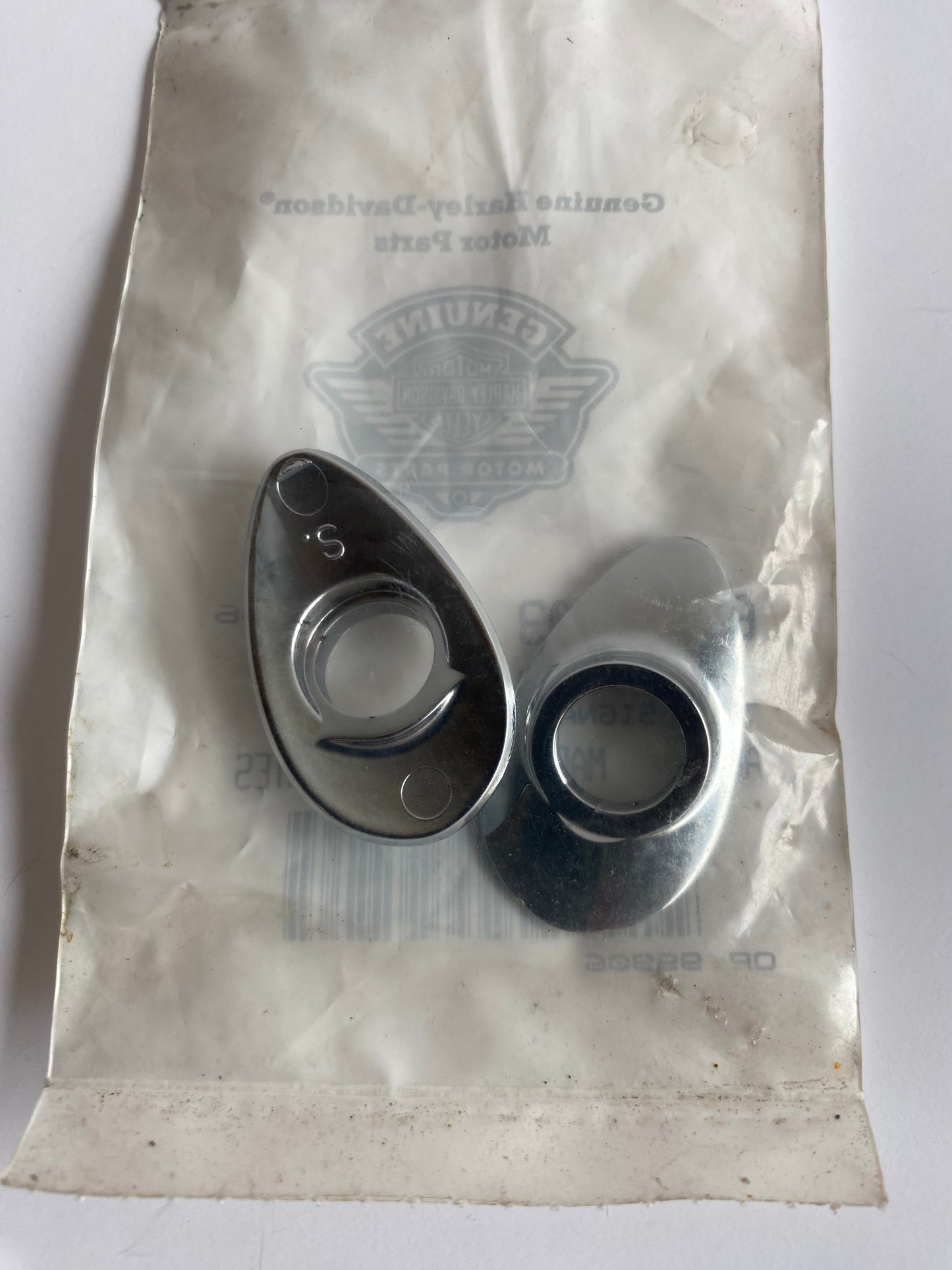 Covers clignotants arrière relocation chrome Harley Davidson REF OEM : 68028-03
