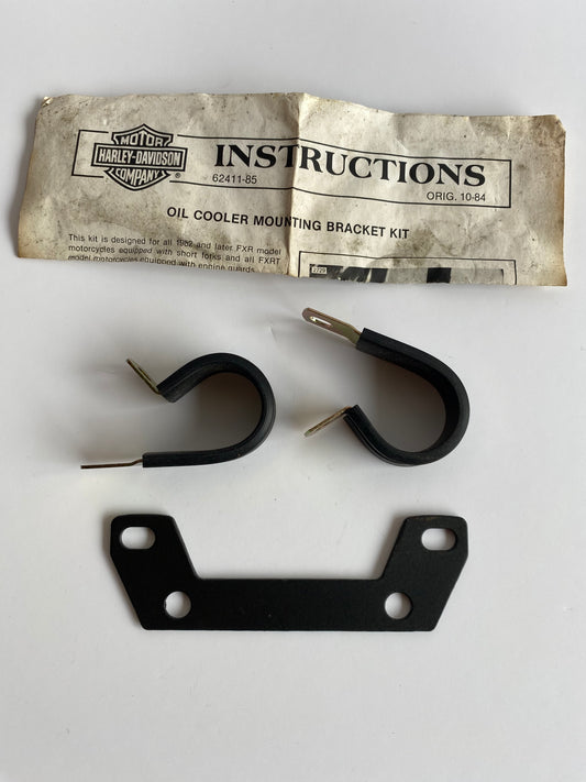 Kit fixation radiateur d'huile FXR Harley Davidson REF OEM : 62411-85