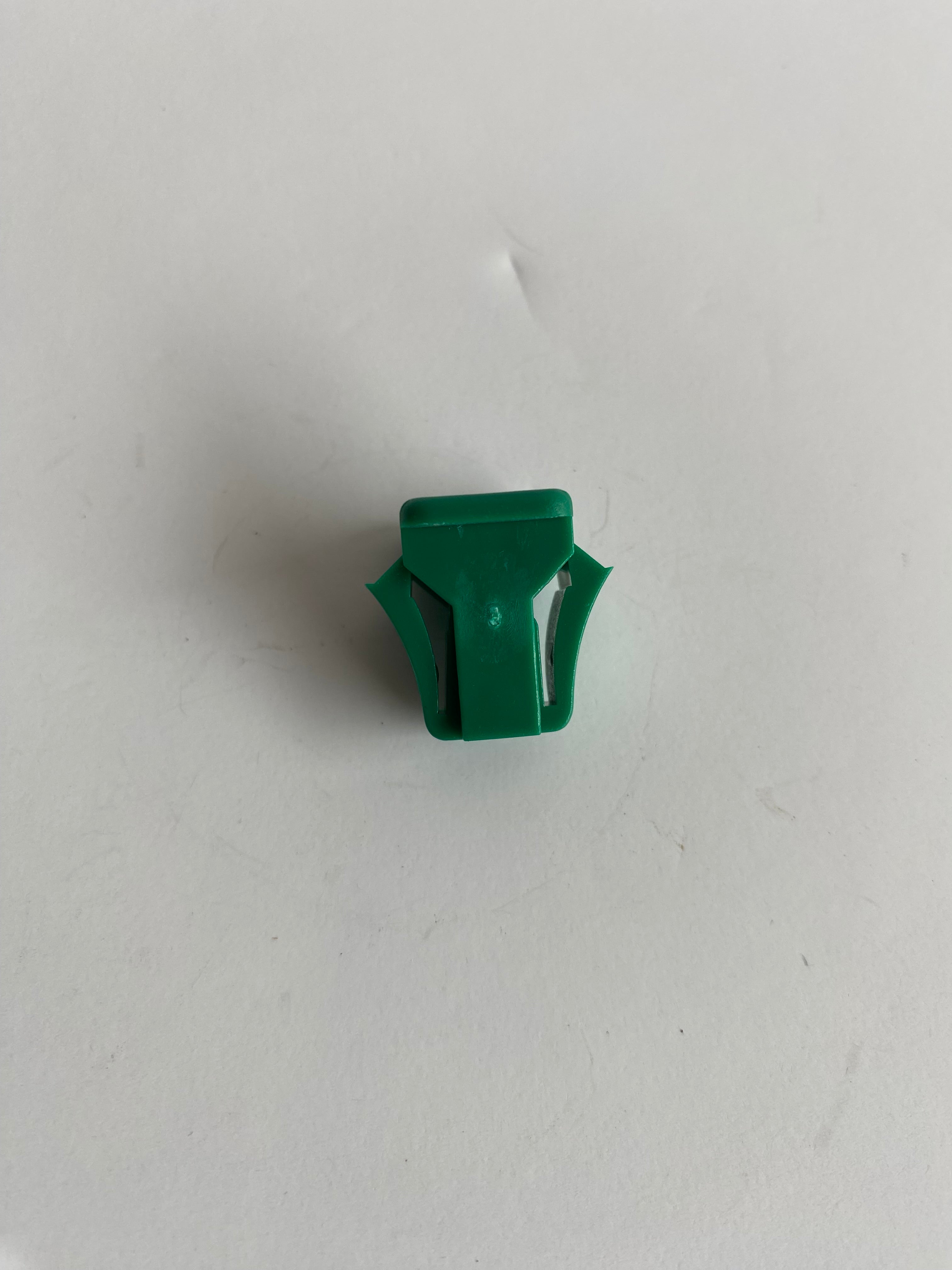 Harley Davidson Scheinwerfer-Einstellmutter OEM-Referenz: 67981-98A