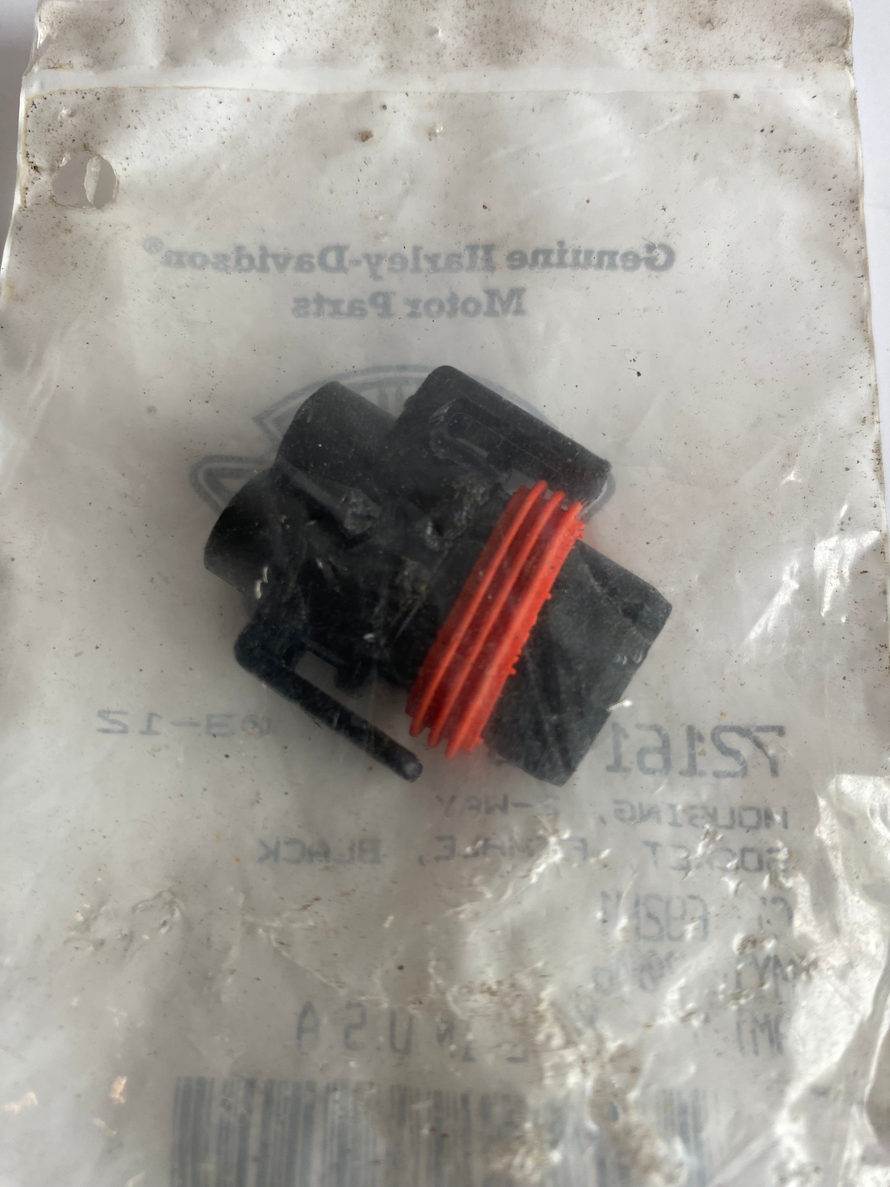 Prise femelle 2 pins Harley Davidson REF OEM : 72161-06