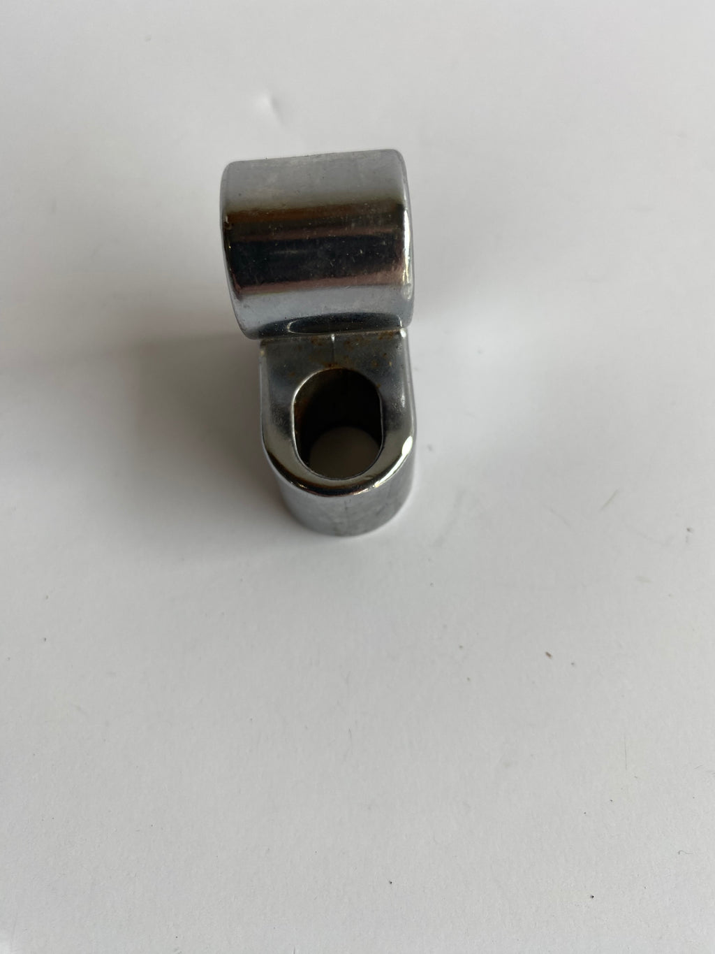 Harley Davidson Chrom-Scheinwerferhalterung OEM-Referenz: 67771-88