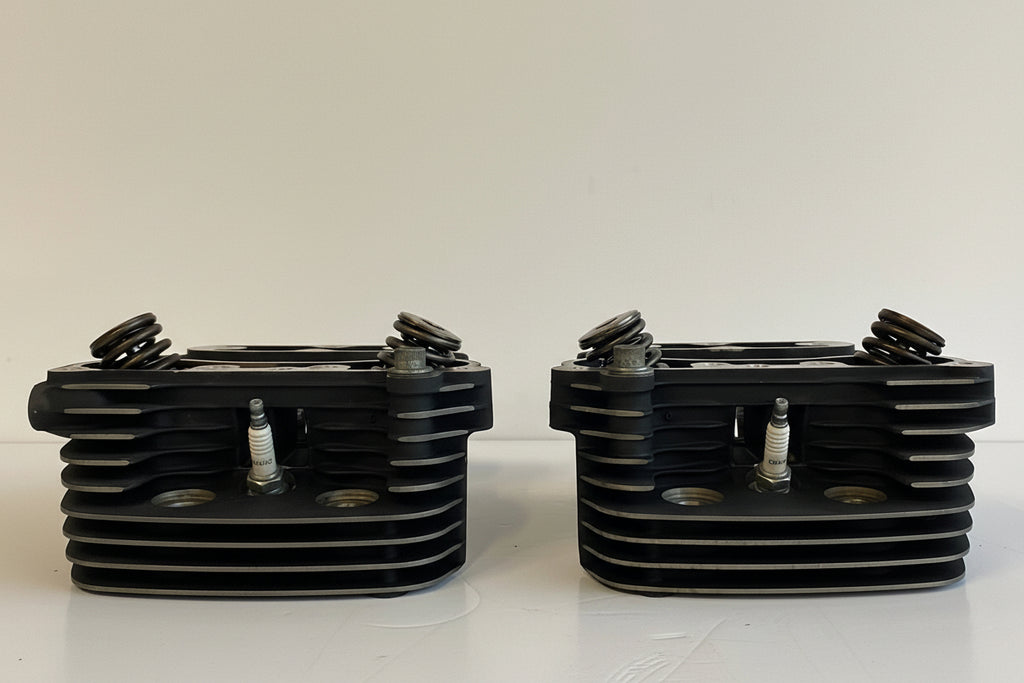 Jeu de culasses Sportster 1200 S 4 bougies Harley Davidson REF OEM 16630-98 & 16633-98