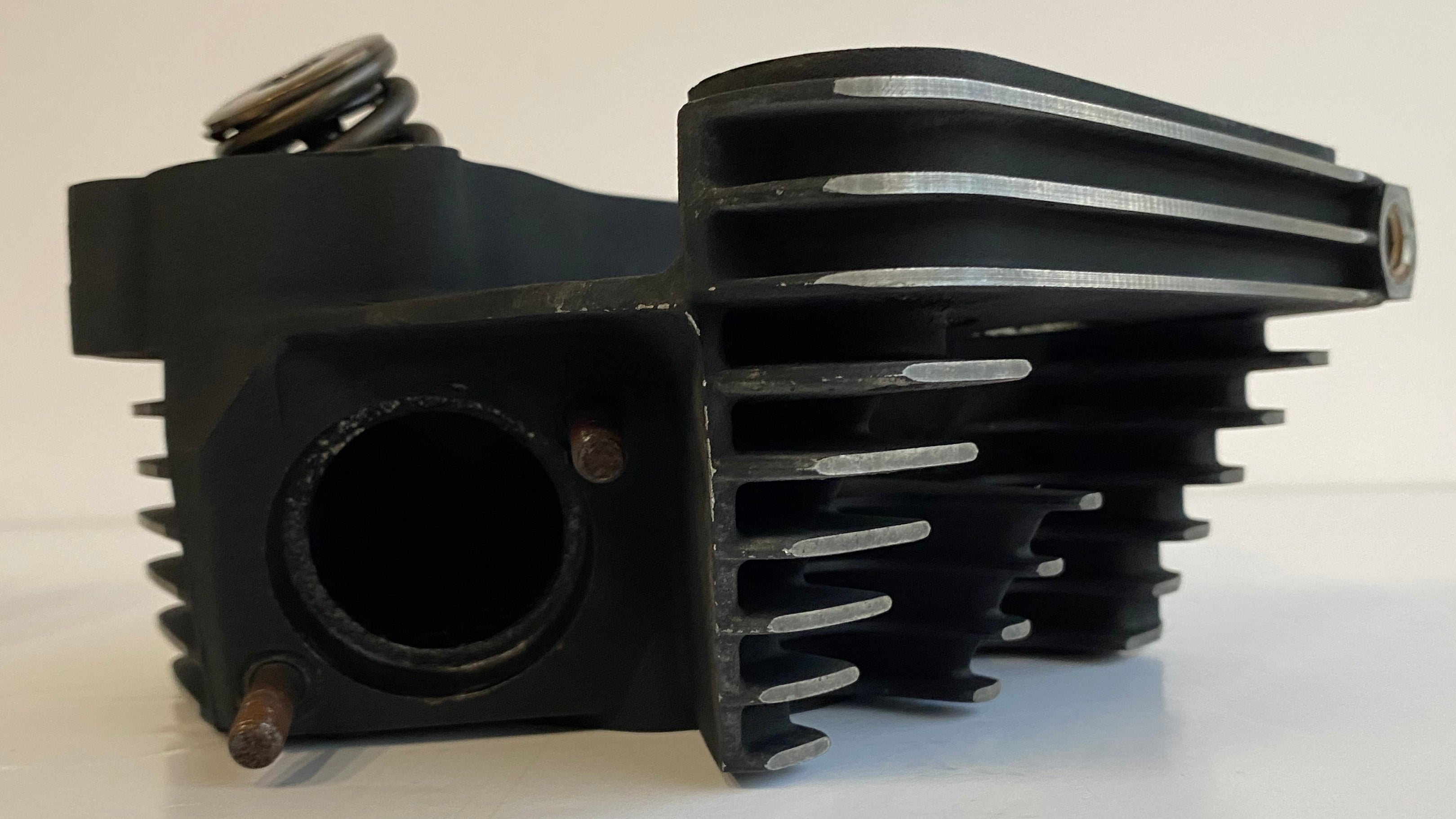 Jeu de culasses Sportster 1200 S 4 bougies Harley Davidson REF OEM 16630-98 & 16633-98
