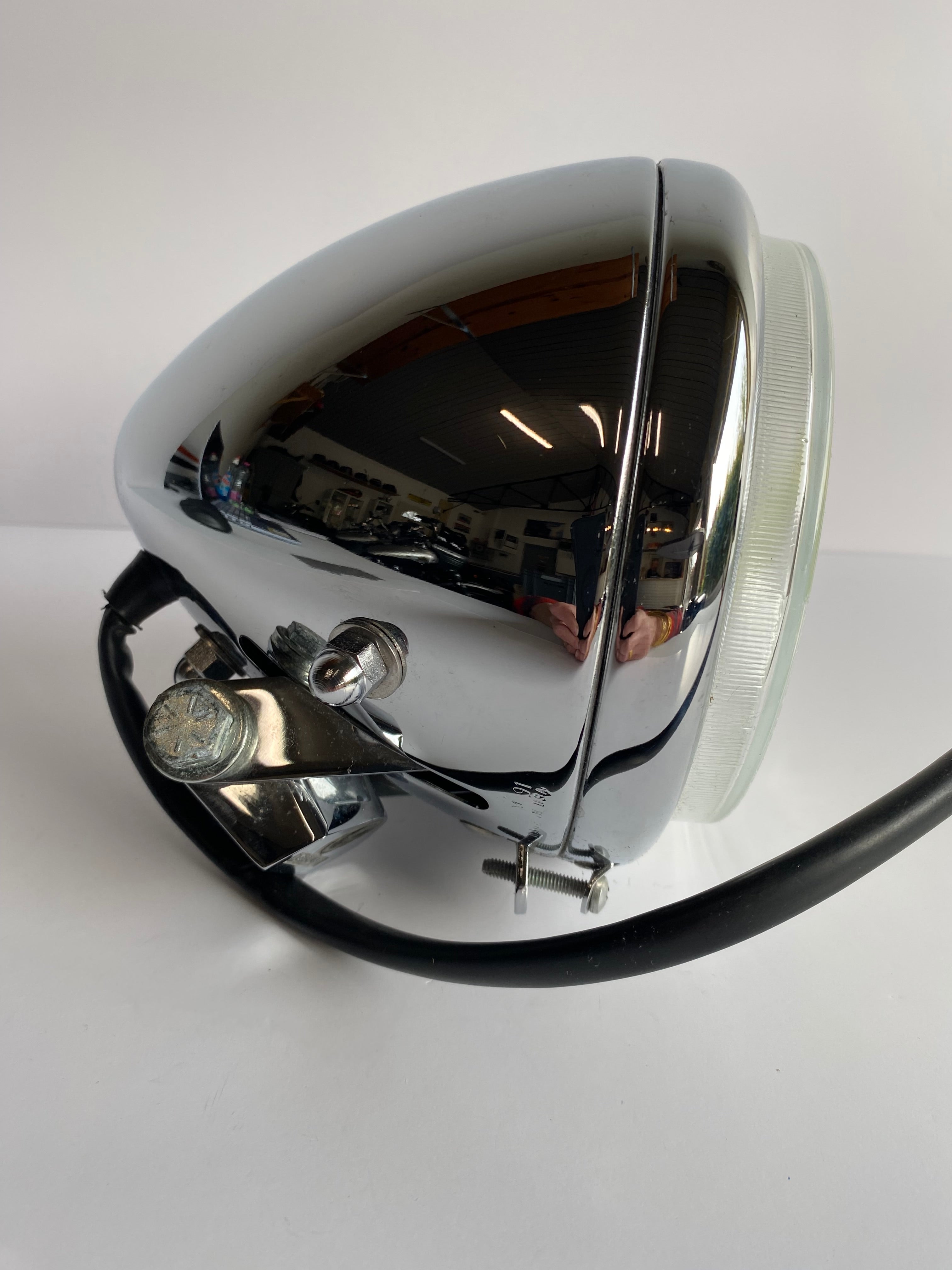 Headlight Softail Deuce 5 3/4 Harley Davidson REF OEM 68258-00B