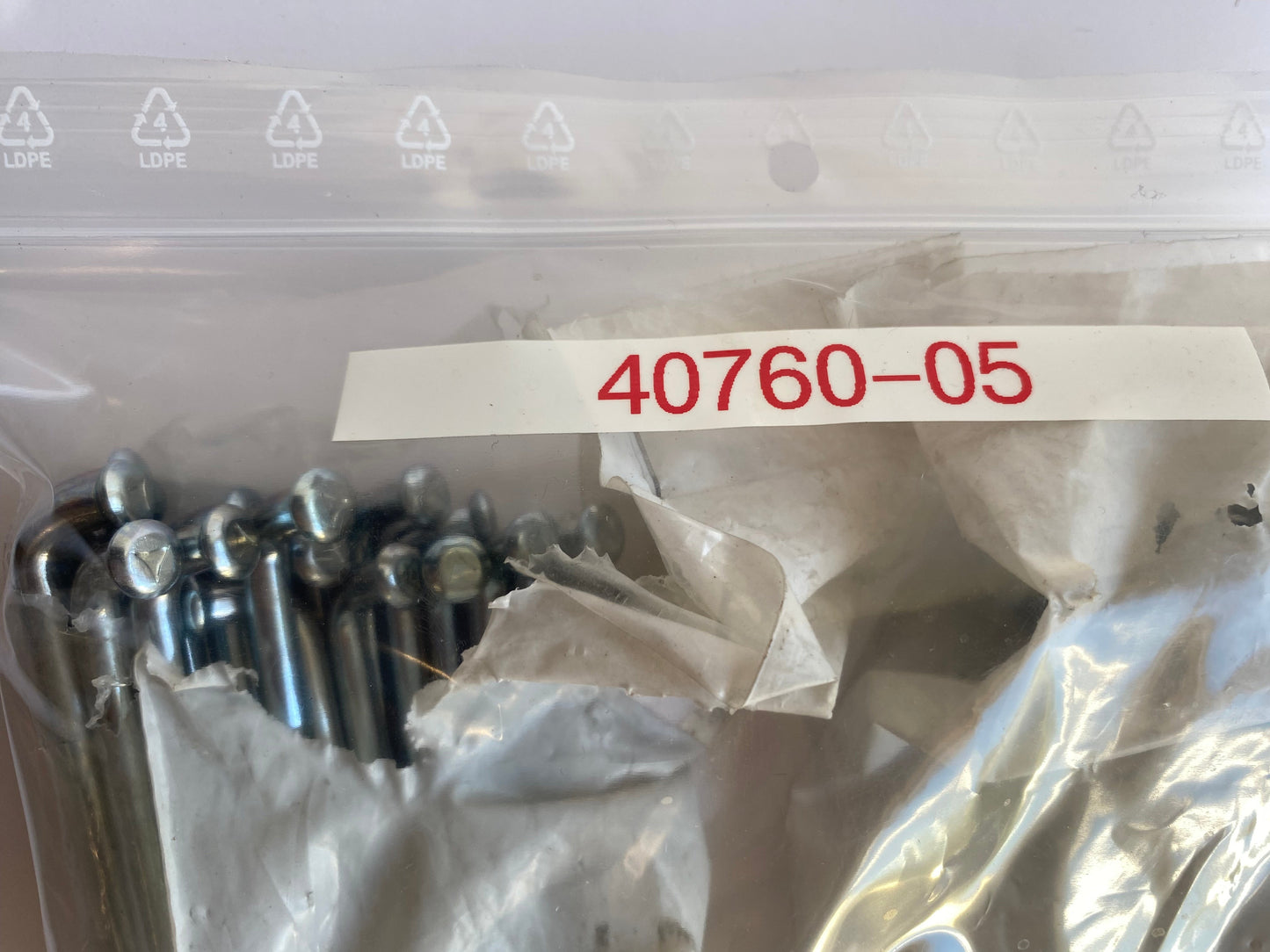 Jeu de 40 rayons roue 21 pouces Harley Davidson REF OEM 40760-05