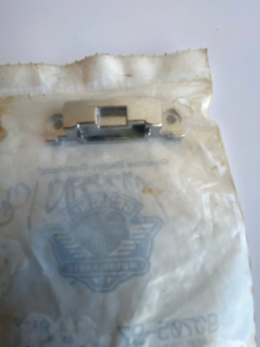 Accroche de verrou Tour Pak Touring Harley Davidson REF OEM 90705-97