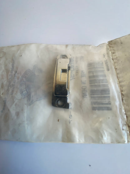 Accroche de verrou Tour Pak Touring Harley Davidson REF OEM 90705-97