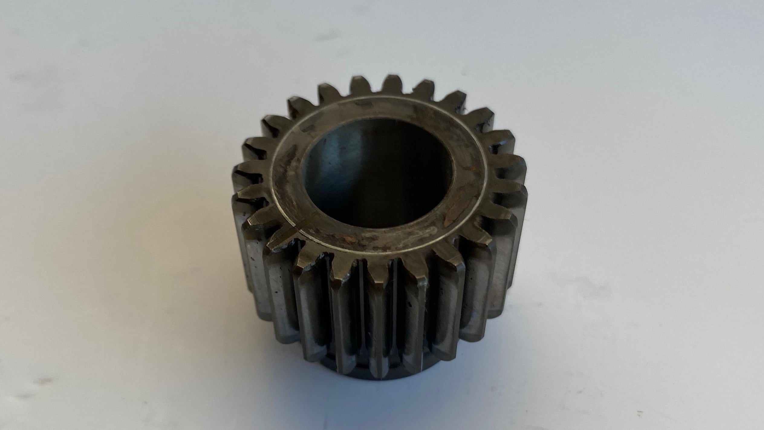 Pignon sortie vilebrequin droit Sportster Harley Davidson REF OEM 24047-00