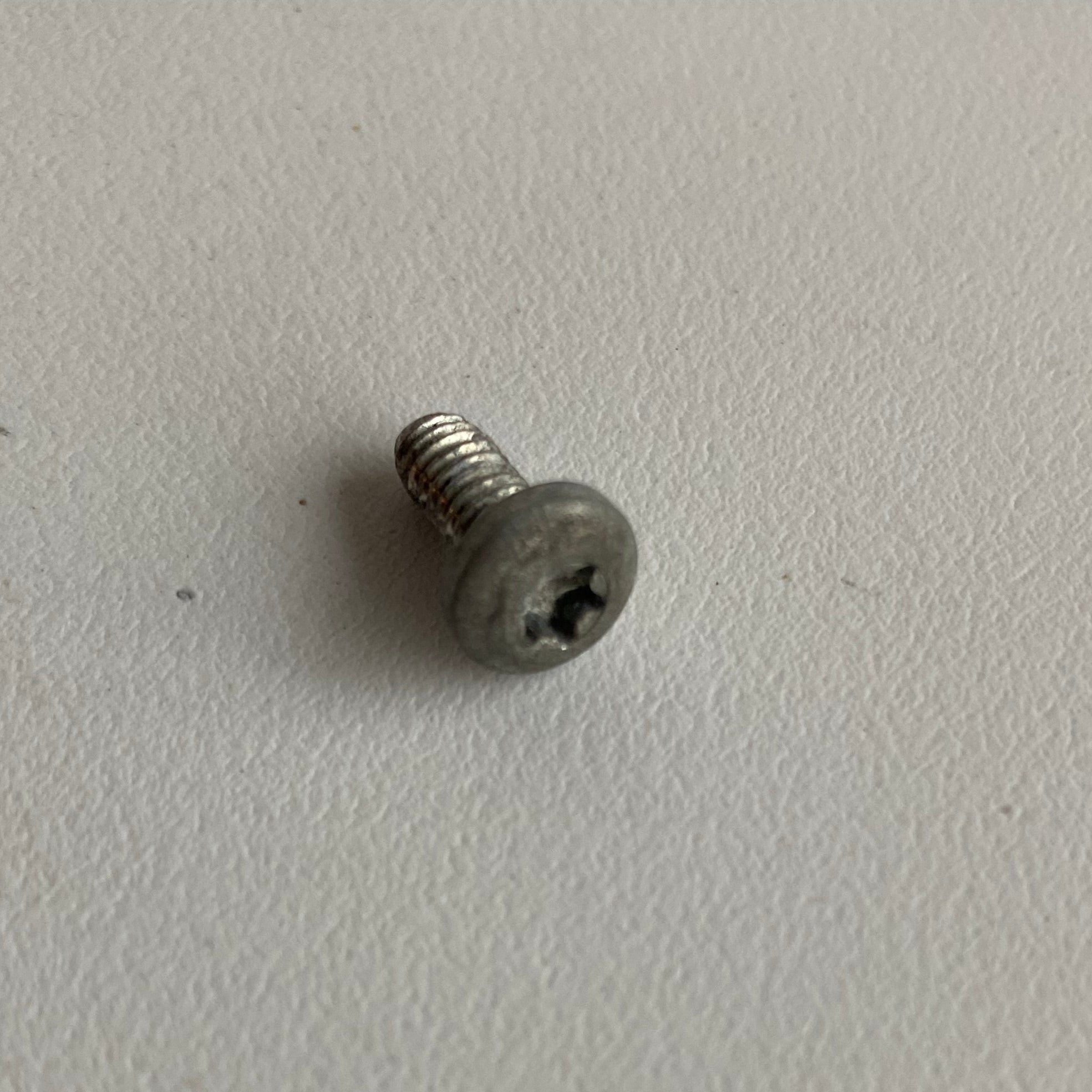 Screw 8-32 X 1/2 timer cover Twin Cam Harley Davidson REF OEM 68120-00