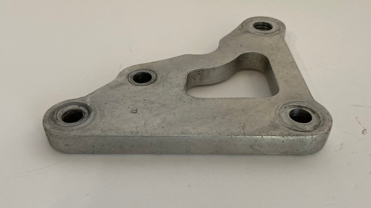 Support adaptateur étrier de frein avant gauche Harley Davidson