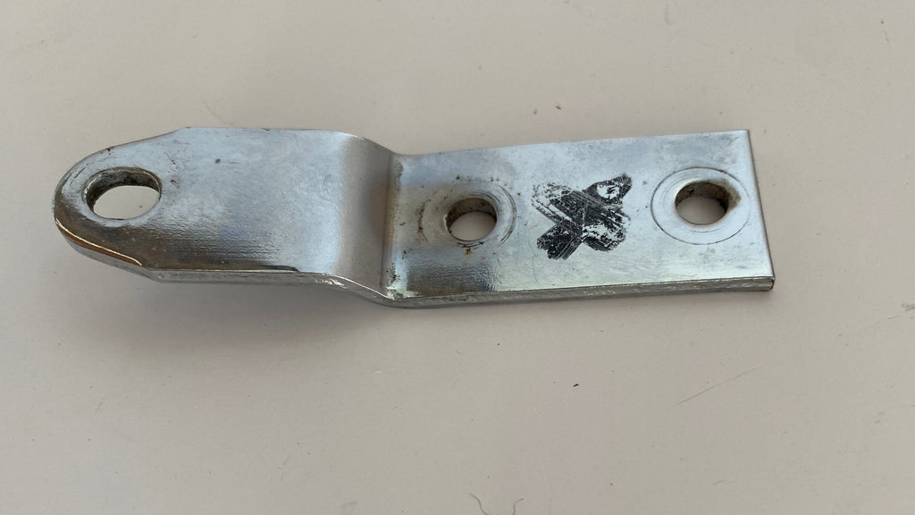 Patte de fixation arrière de selle Harley Davidson REF OEM 51652-83B