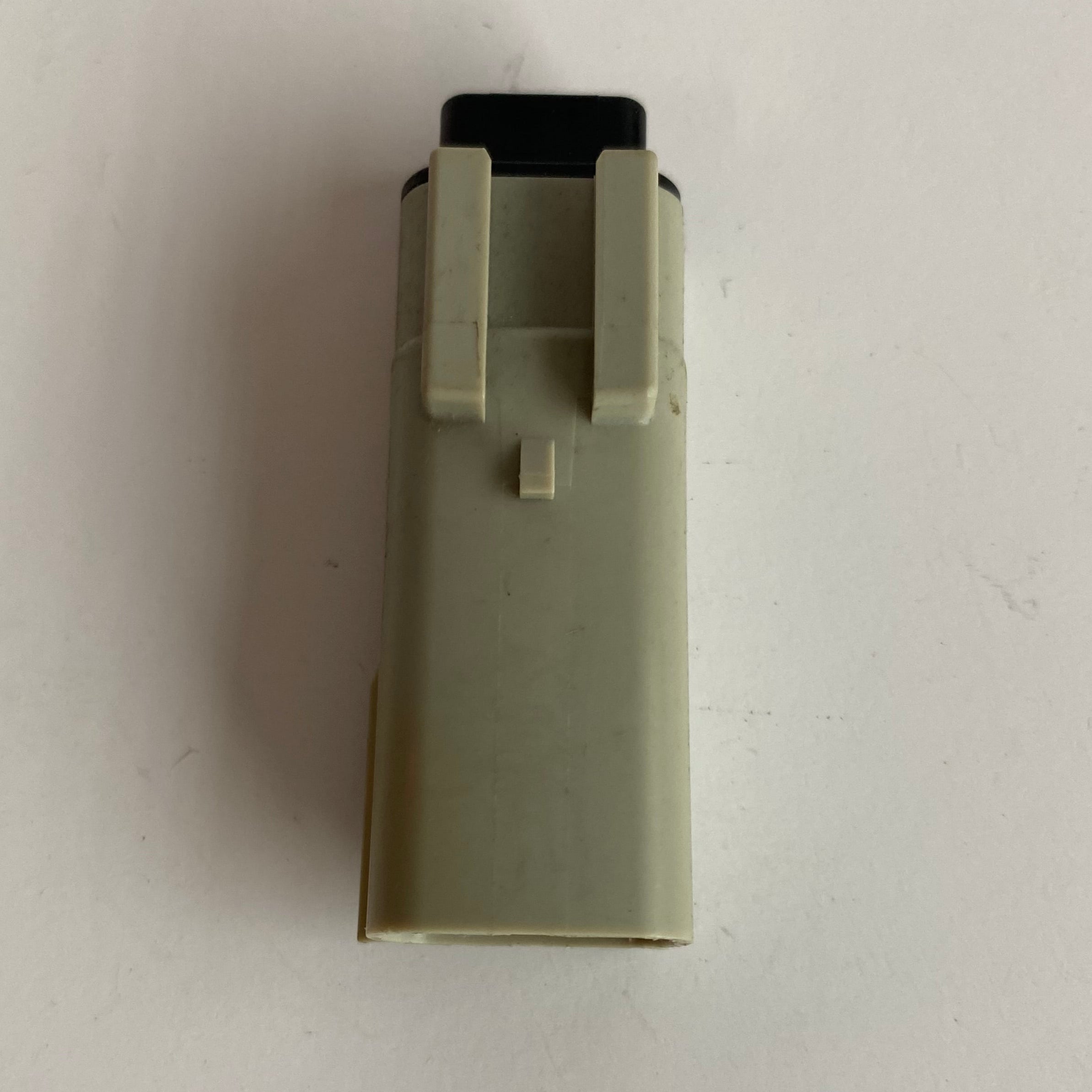 Gray Molex socket 3 pins Harley Davidson REF OEM 72513-07GY
