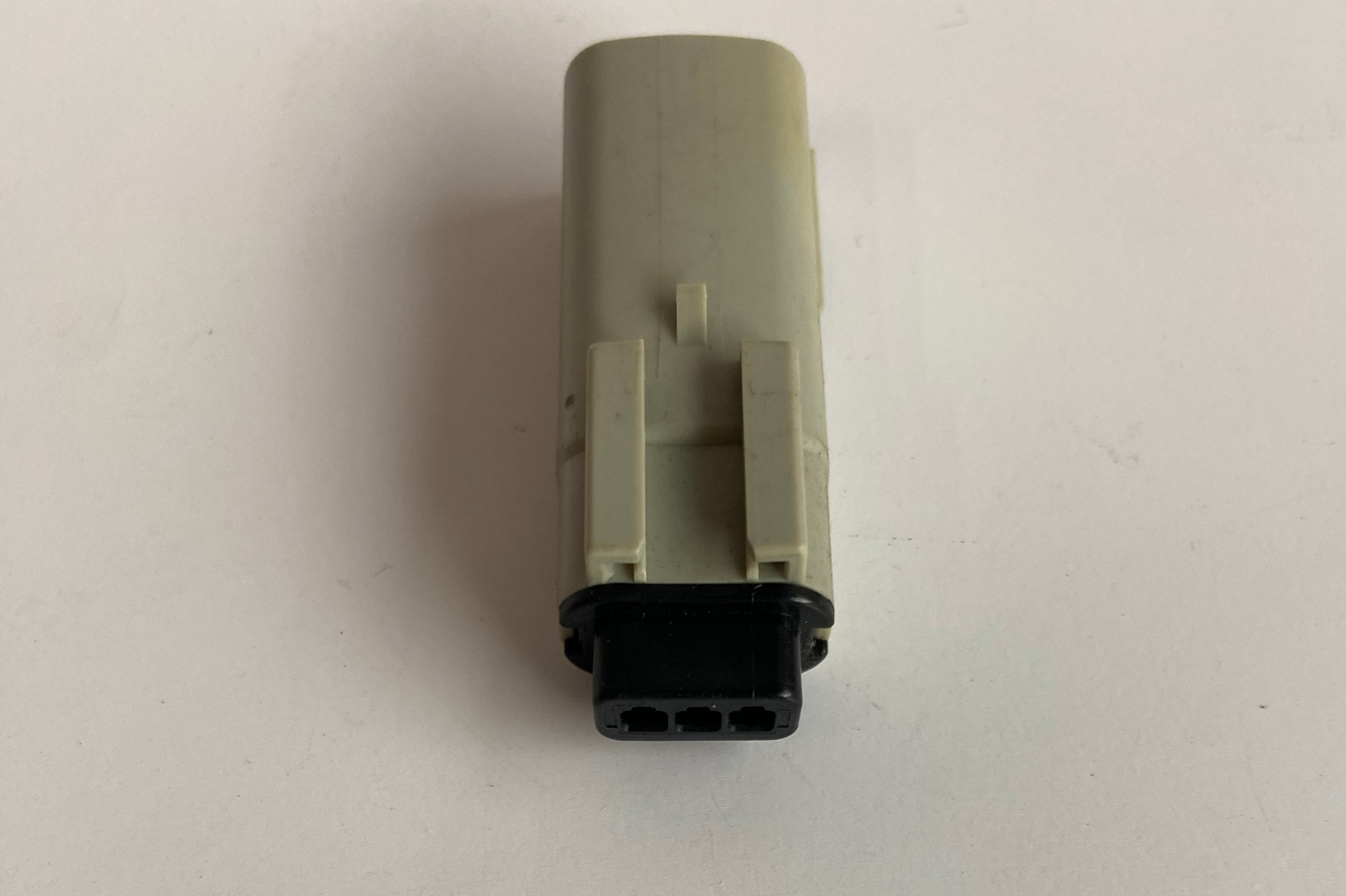 Gray Molex socket 3 pins Harley Davidson REF OEM 72513-07GY