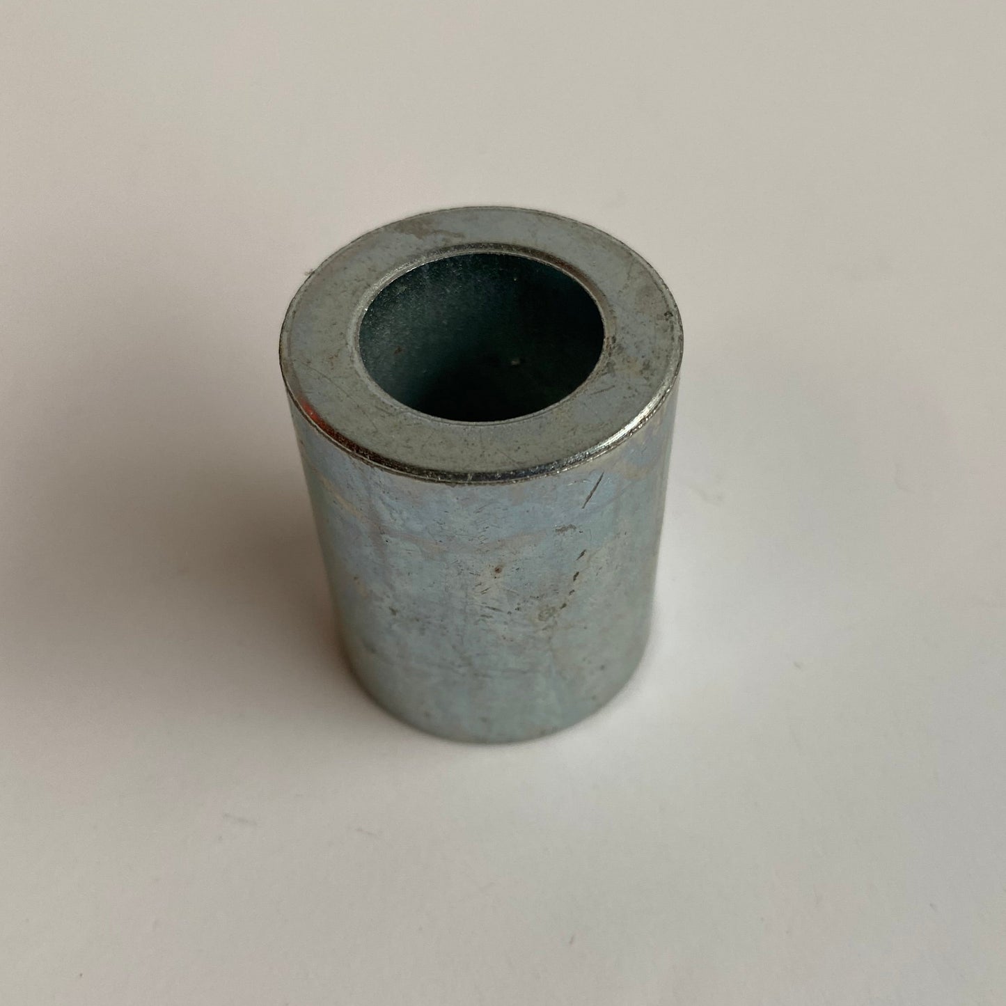 Entretoise roue arrière droit Sportster Harley Davidson REF OEM 40930-04