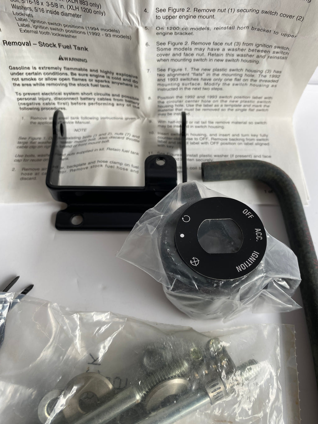 Kit d'installation réservoir Sportster Harley Davidson REF OEM : 61958-94A