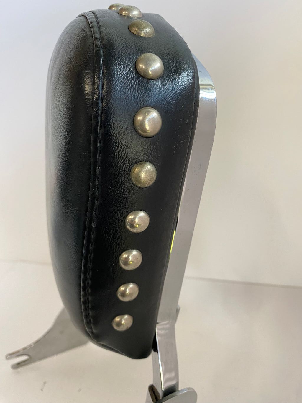 Sissy bar détachable Sportster Harley Davidson REF 53913-04 et 52735-85