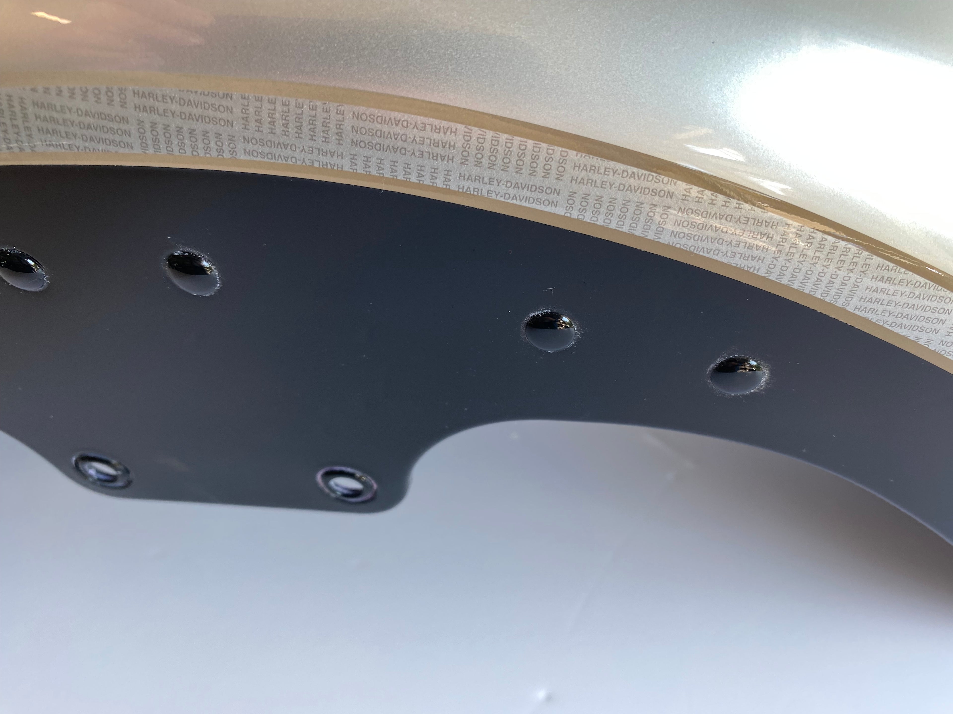Front Fender Softail Fat Boy 2003 Bi-color Harley Davidson REF OEM 59595-03BDS