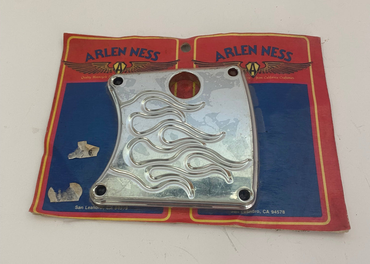 Trappe inspection primaire Arlen Ness FXR Harley Davidson REF OEM 60667-85A ou 60642-85A