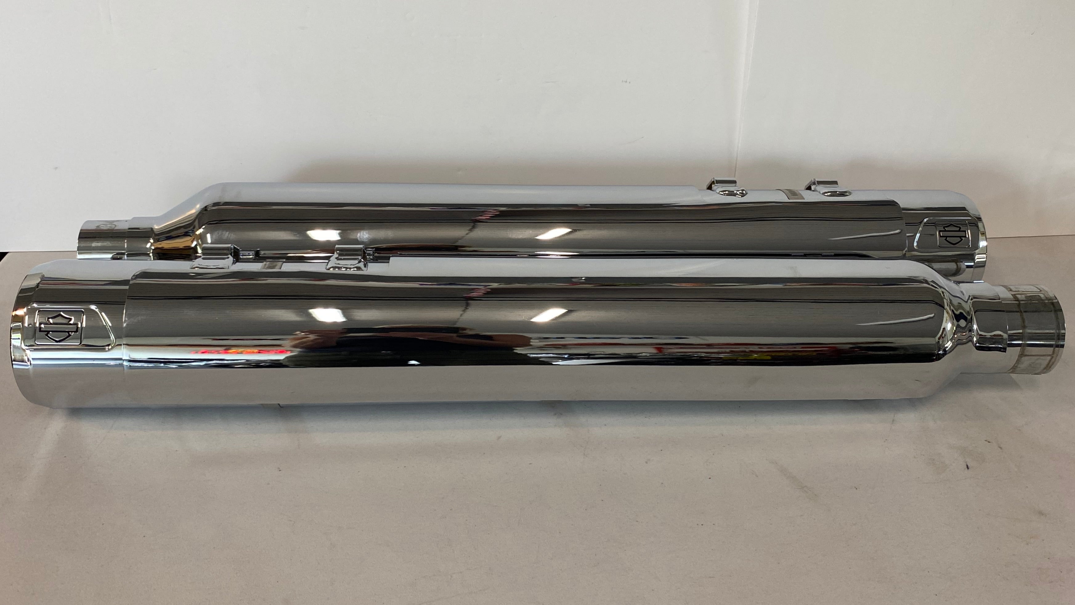 Genuine CVO Touring M8 Harley Davidson Muffler Set REF OEM 64900731A &amp; 64900732