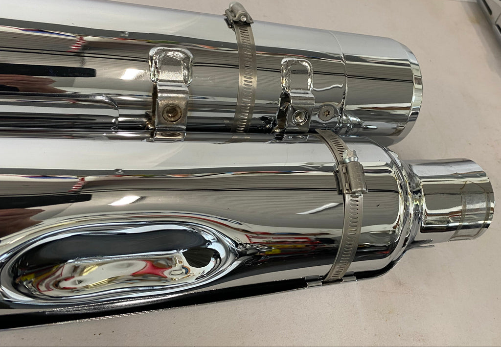 Jeu de silencieux origine CVO Touring M8 Harley Davidson REF OEM 64900731A & 64900732