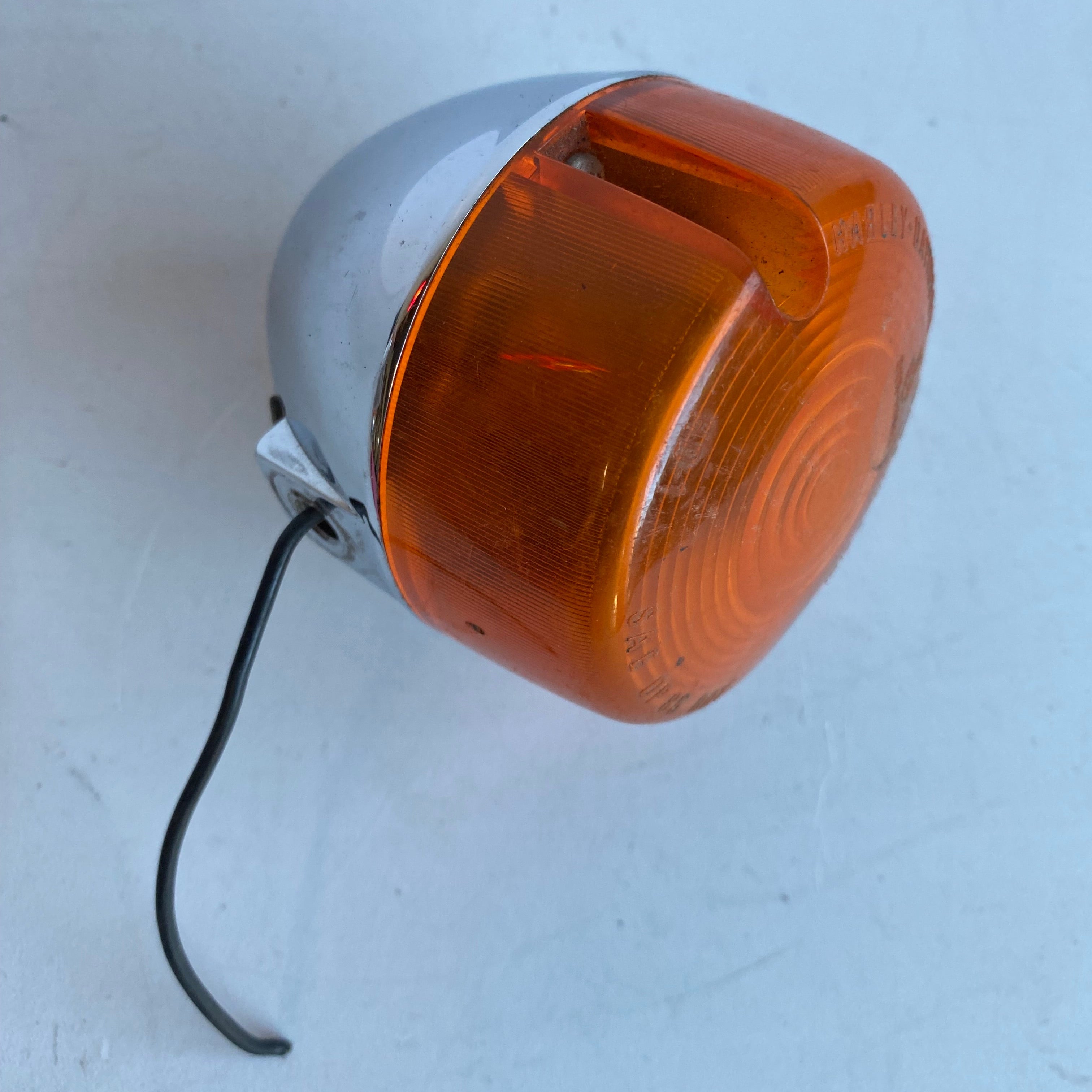 Clignotant arrière Harley Davidson REF OEM : 68407-86