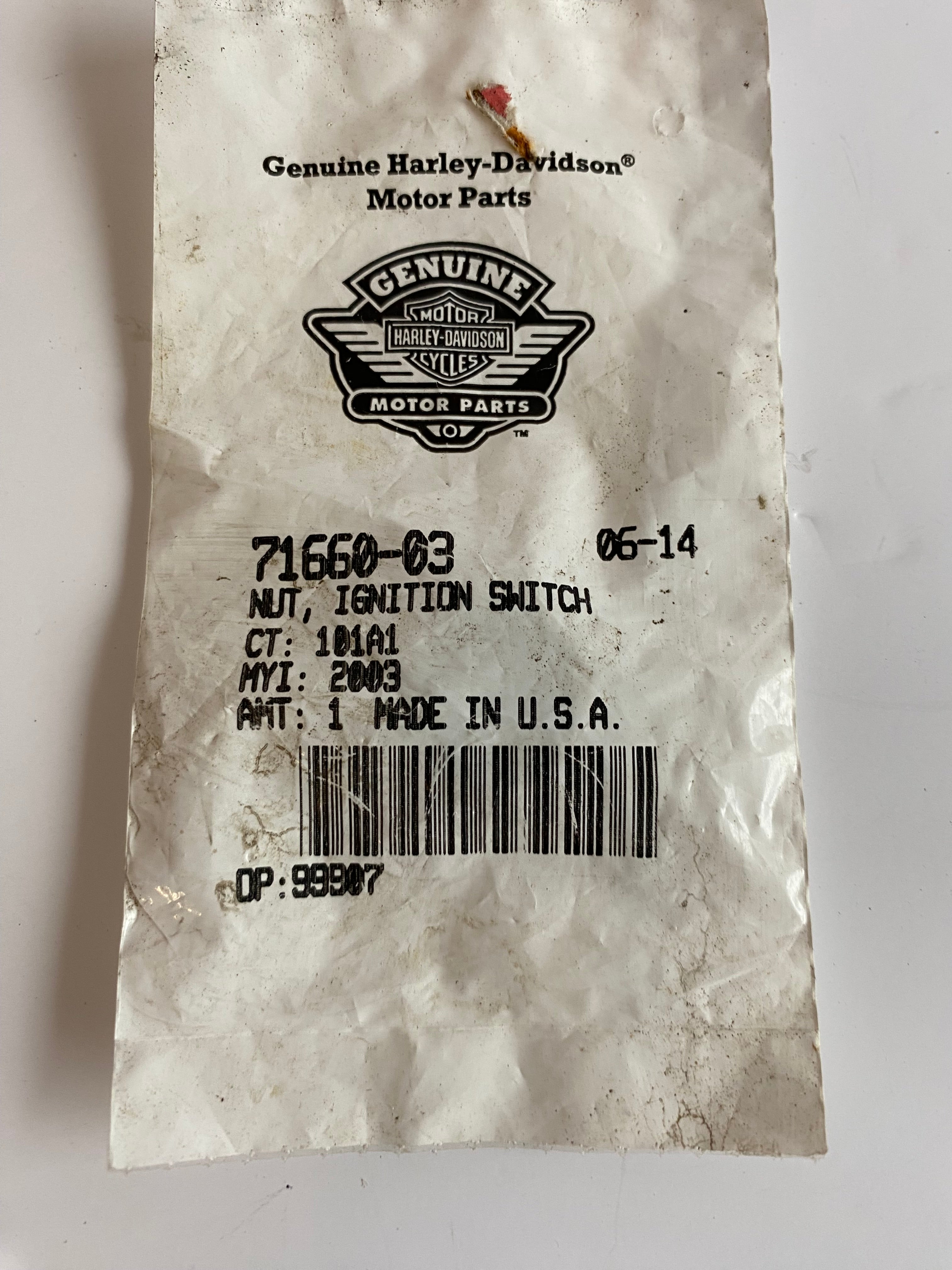 Ecrou de contacteur à clé Touring Harley Davidson REF OEM 71660-03