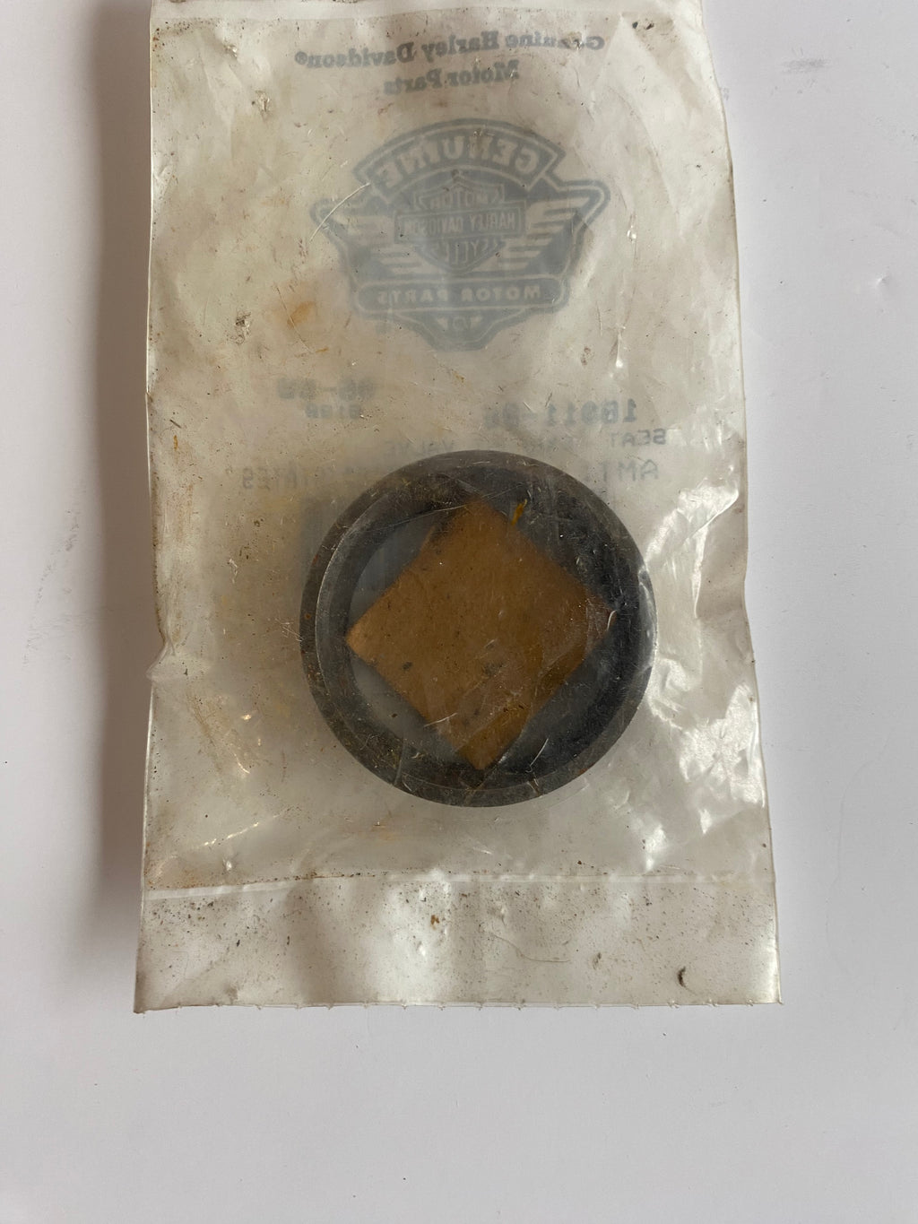 Harley Davidson Exhaust Valve Seat OEM REF: 18011-86