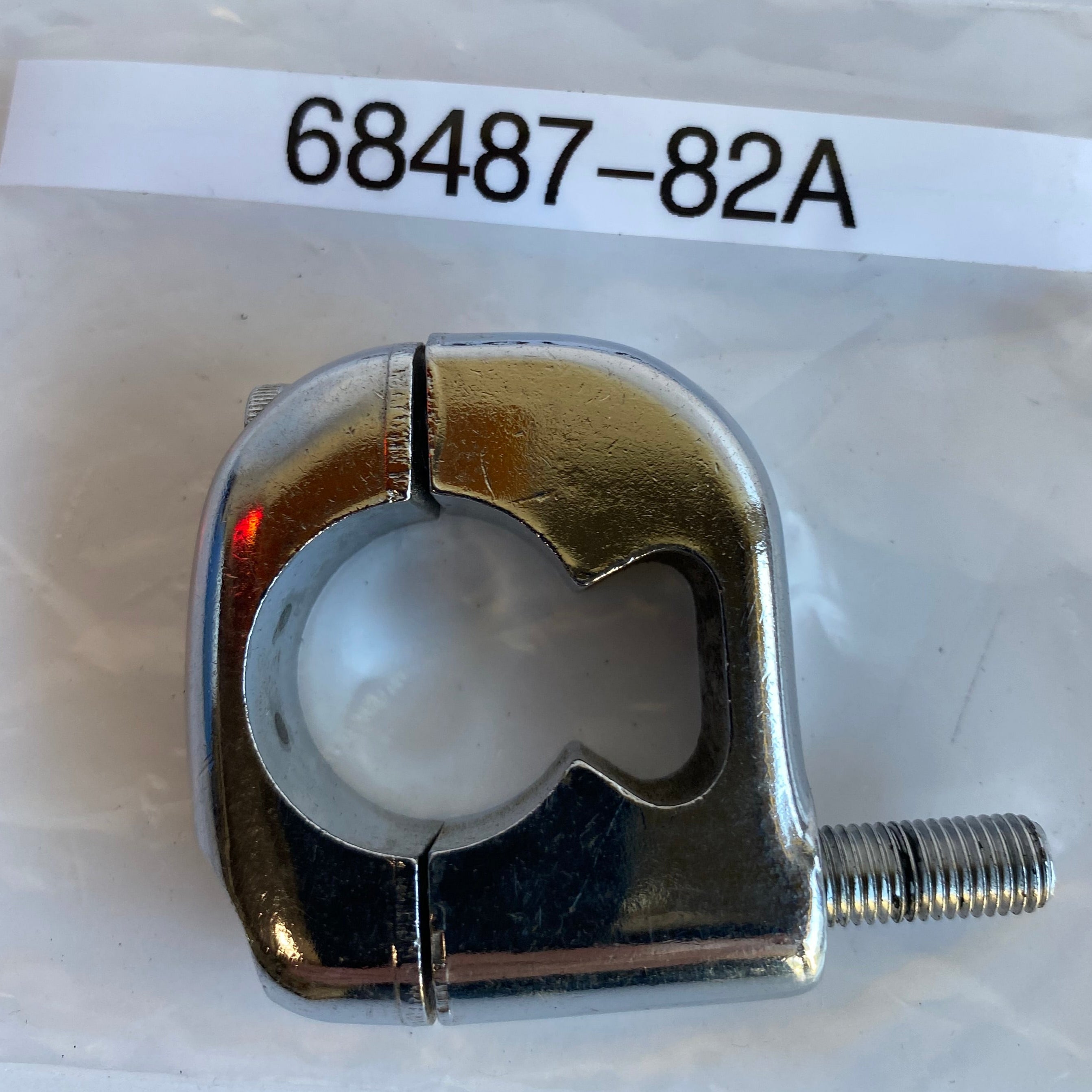 Harley Davidson Handlebar Front Turn Signal Bracket REF OEM 68487-82A