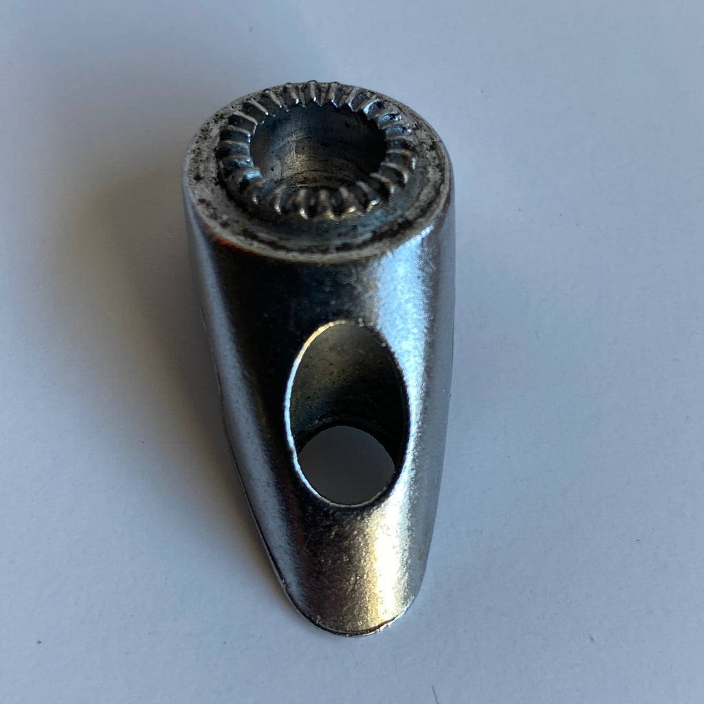 Support clignotant avant Harley Davidson REF OEM 68477-73