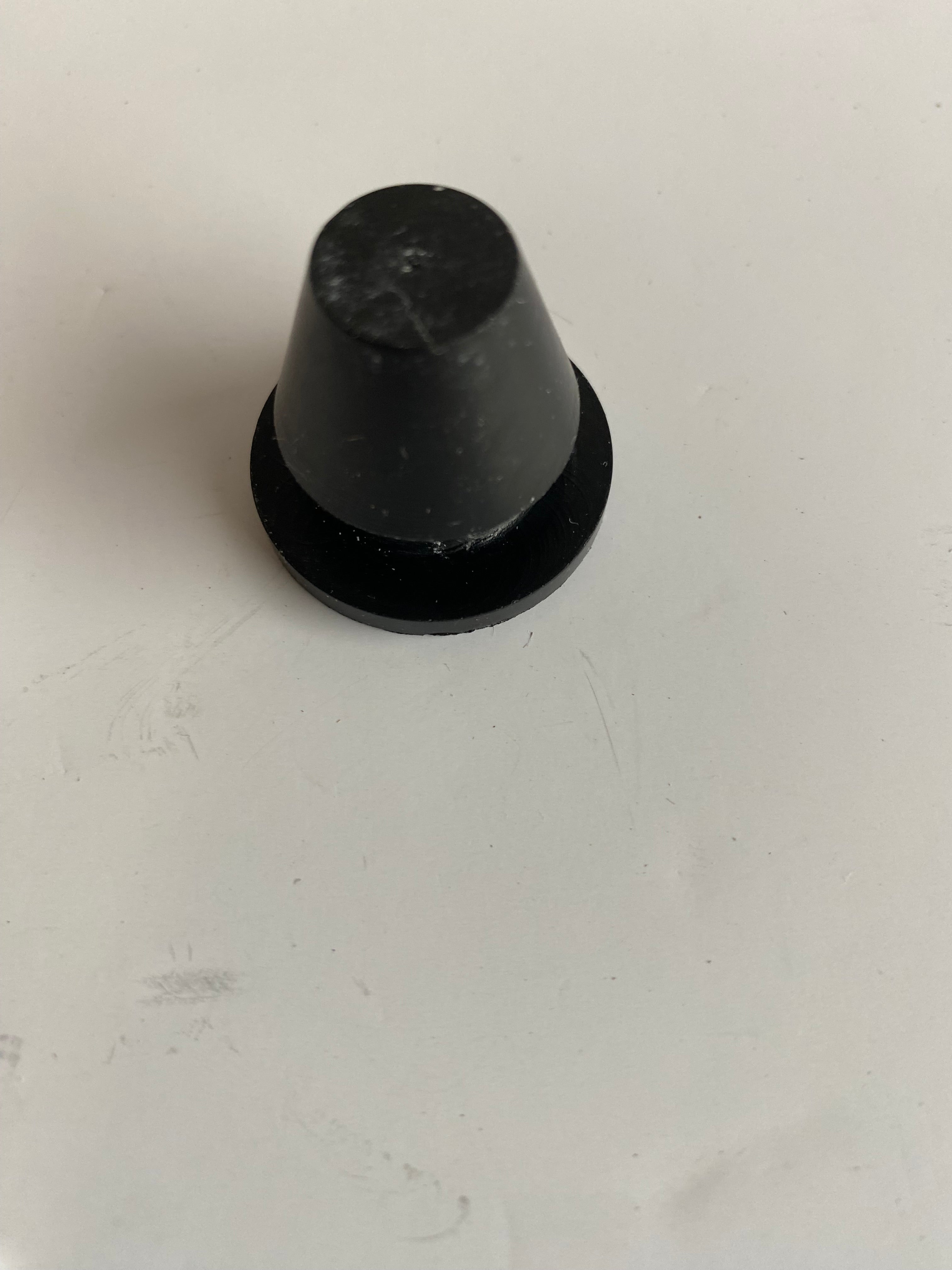 Harley Davidson side cover silent block OEM REF: 11650
