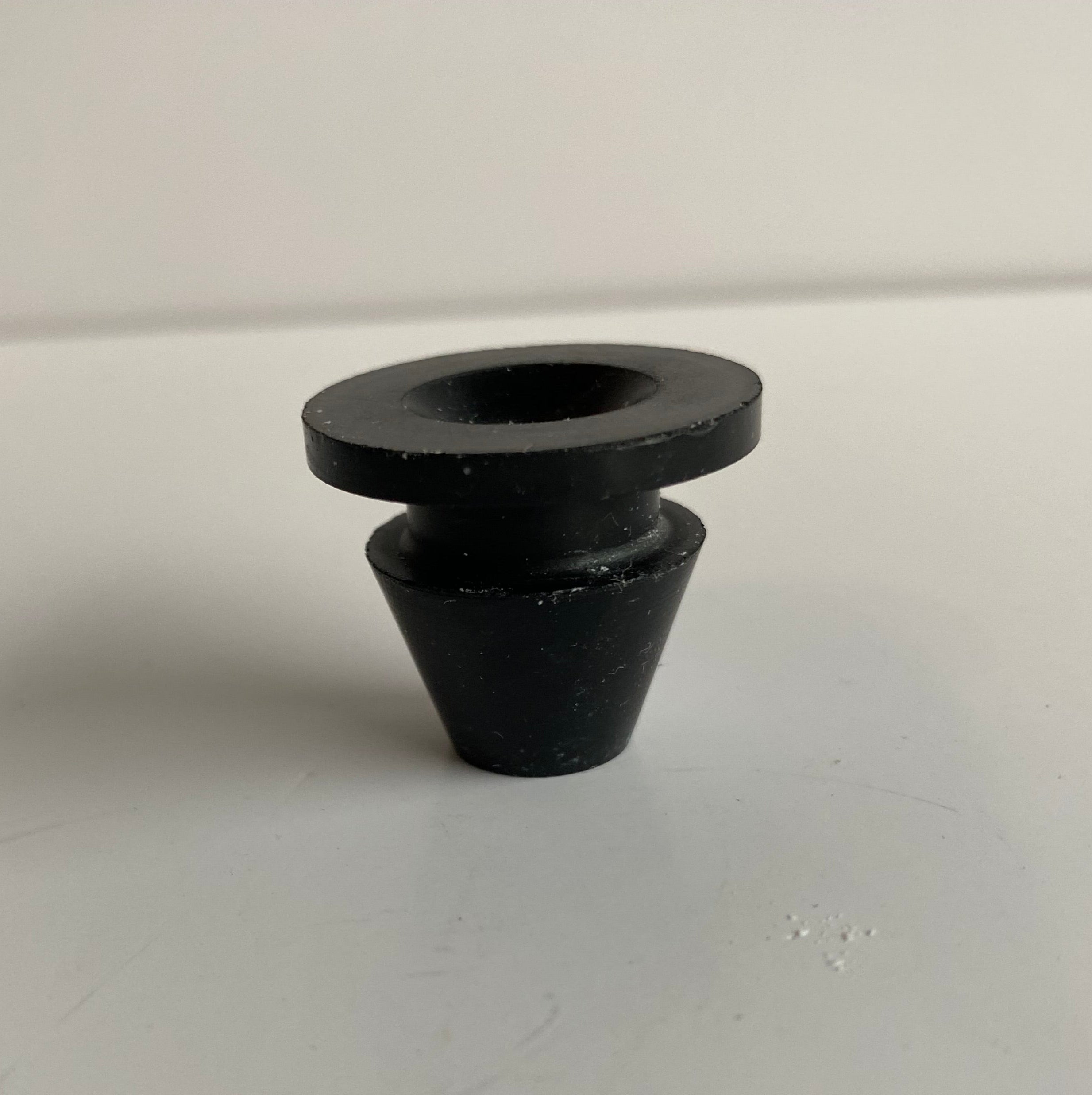 Harley Davidson side cover silent block OEM REF: 11650