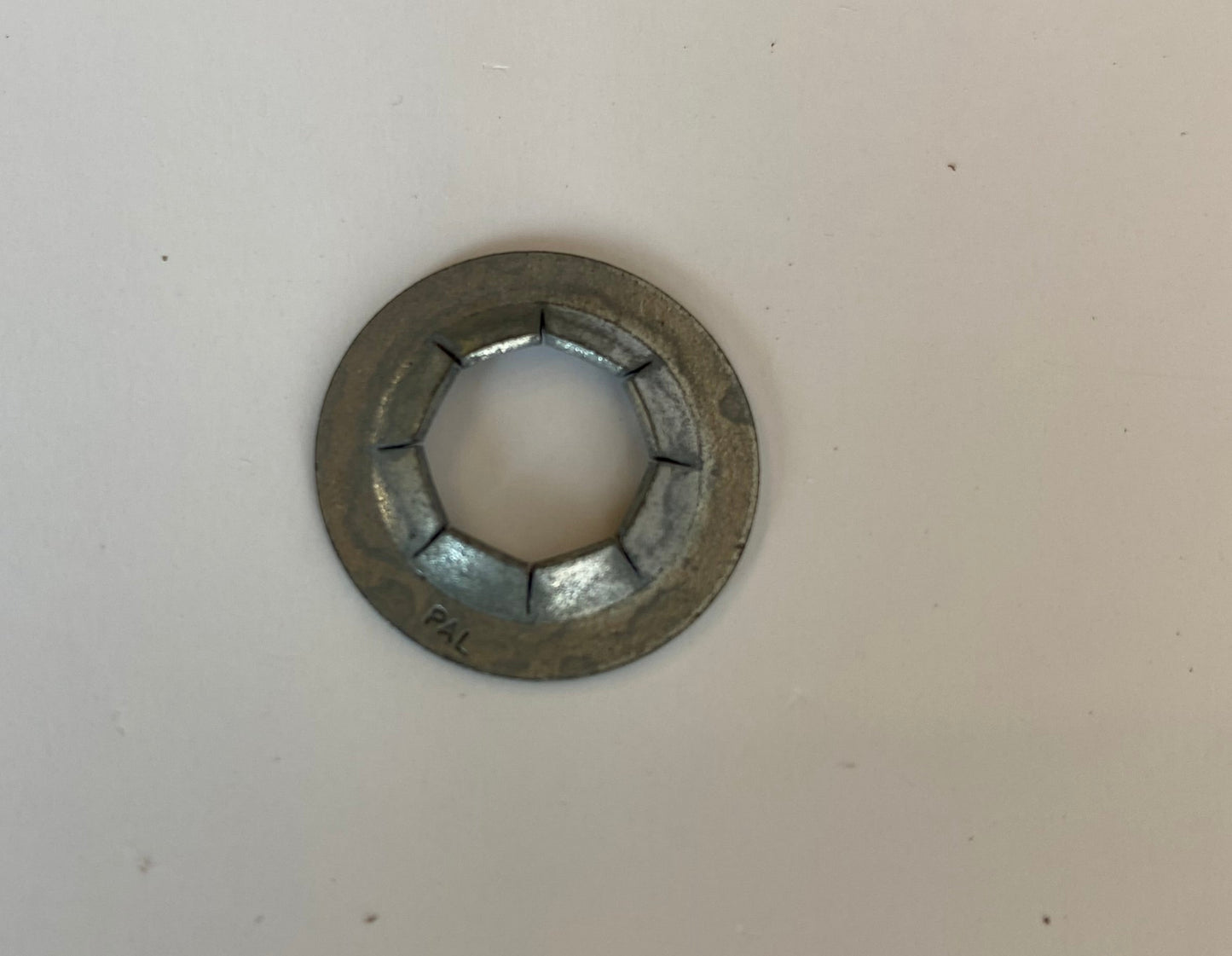 Clips de silent bloc de réservoir Harley Davidson RE OEM 11533