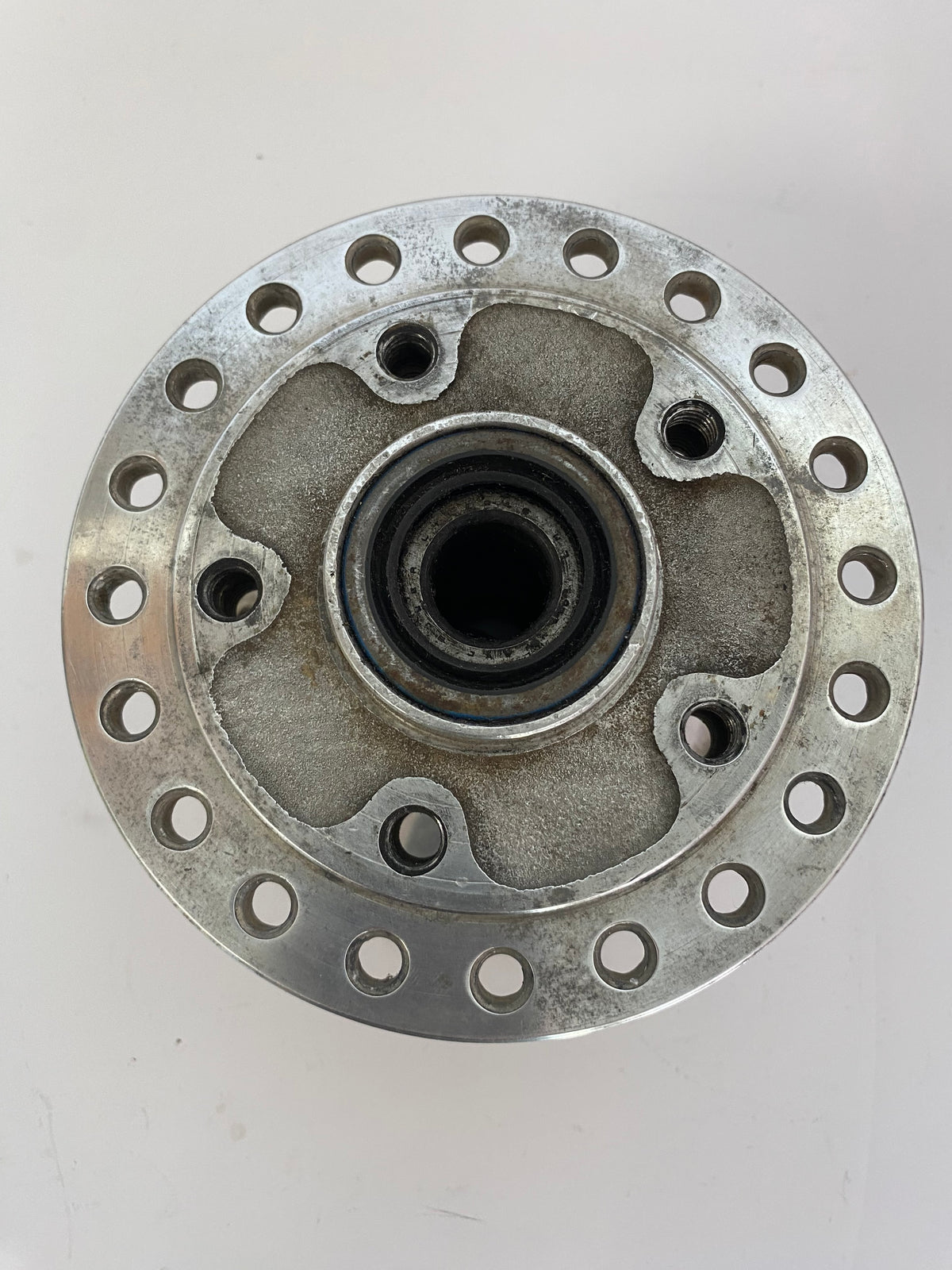 Moyeu avant à rayons Sportster 1973 Harley Davidson REF OEM 43600-73