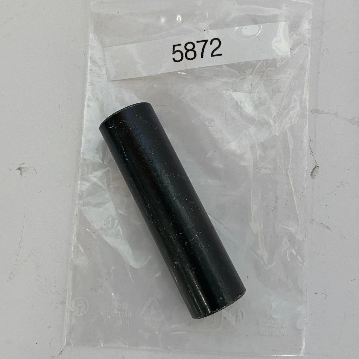 Entretoise noir déport cale pied passager Softail Harley Davidson REF OEM 5872