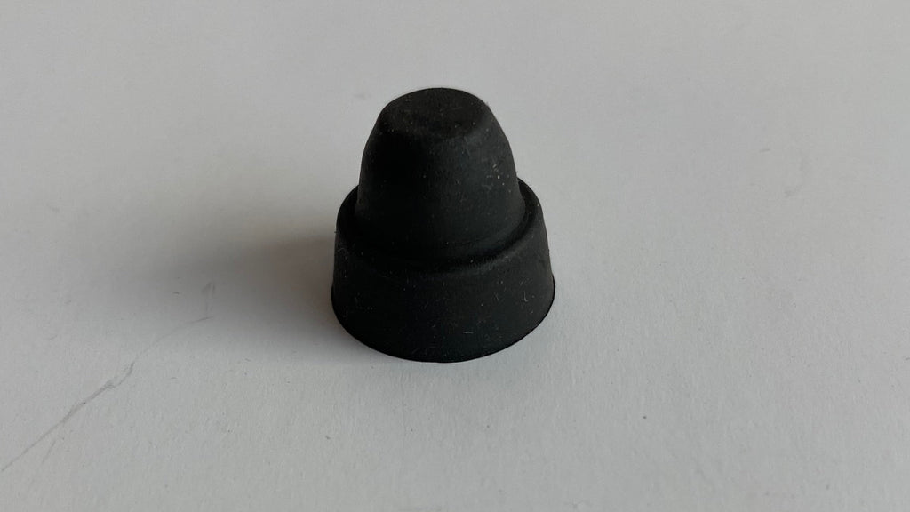 Ecrou caoutchouc pour reset compteur Harley Davidson REF OEM 67880-94