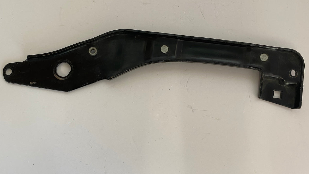 Support de garde boue arrière droit VROD Harley Davidson REF OEM 48483-01A