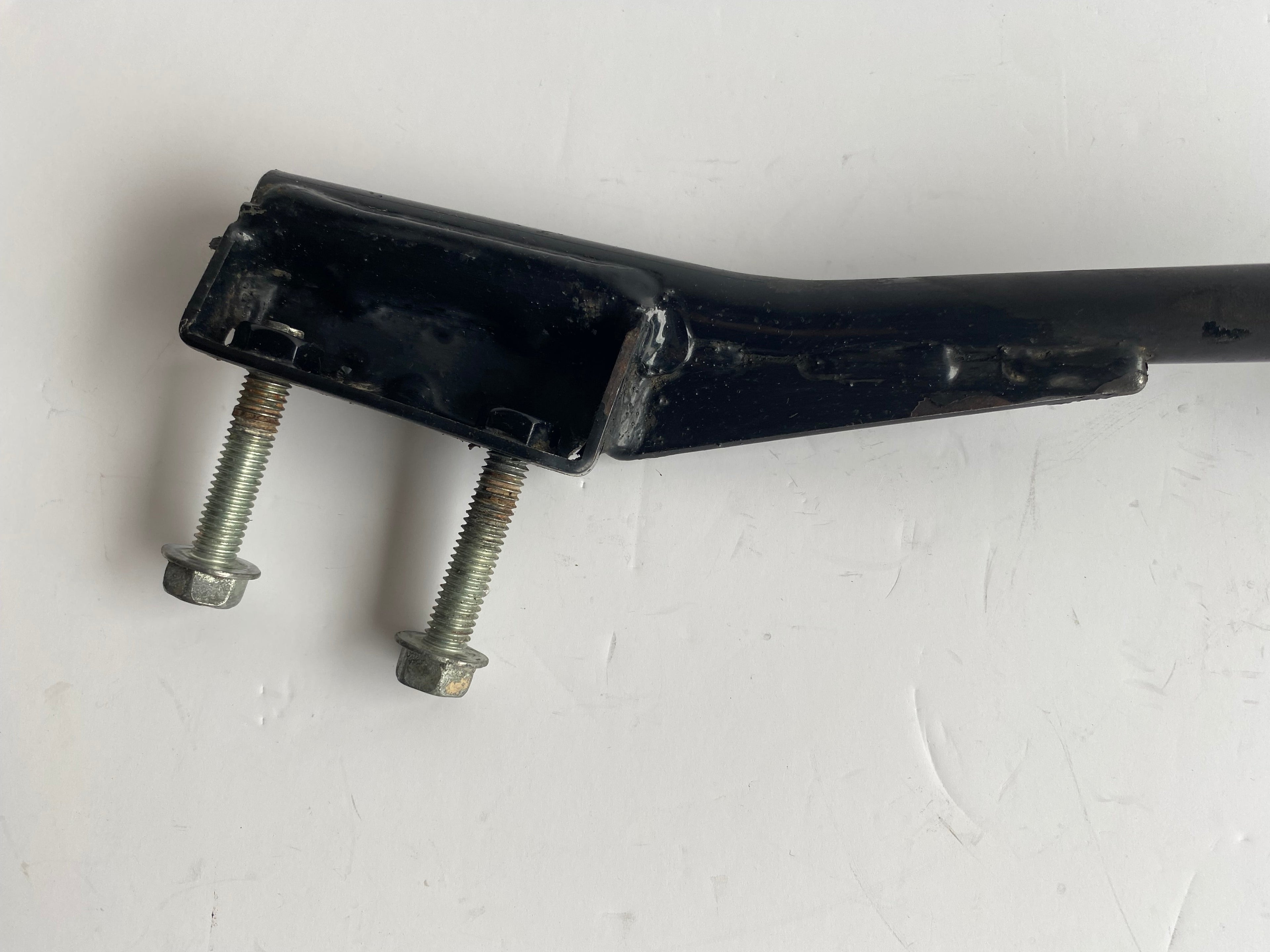 Harley Davidson Sportster Auspuffschalldämpferhalterung REF OEM 65599-80D