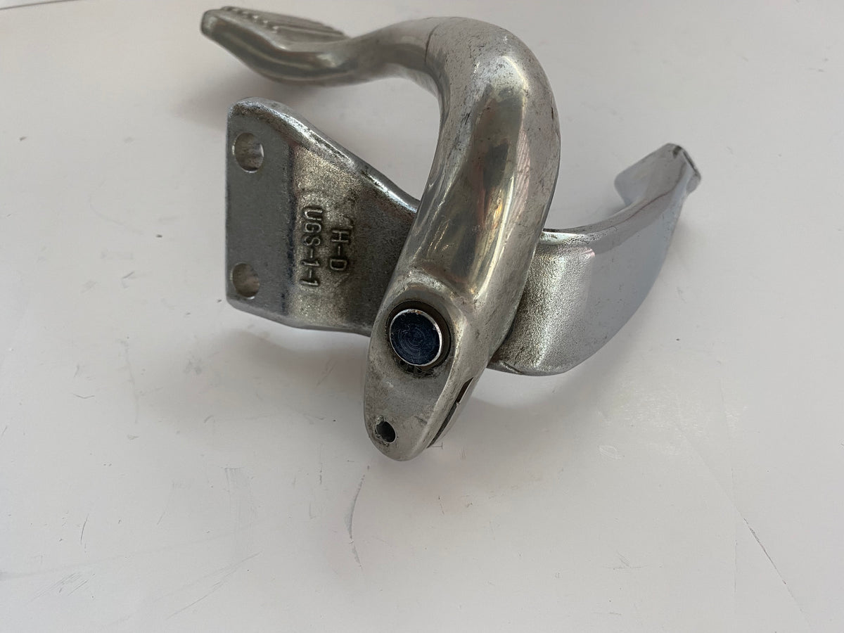 Jeu de supports de cale pieds médianes Dyna Harley Davidson REF OEM 50639-90A & 50649-90