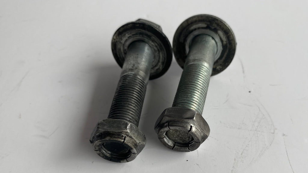 Jeu de 2 vis inférieurs amortisseurs Harley Davidson REF OEM 3958 & 7824