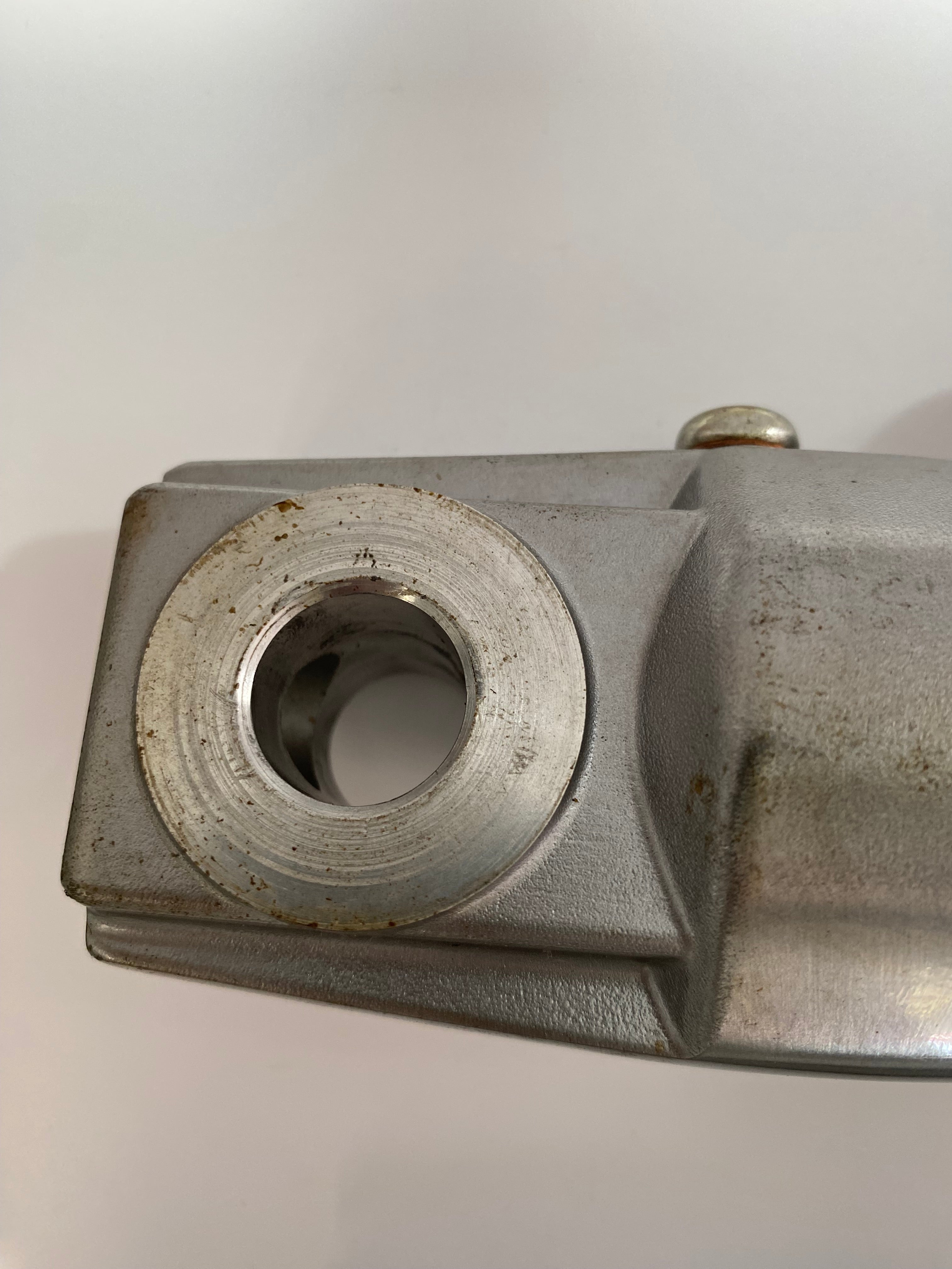 Jeu de fourreaux de fourche Touring Harley Davidson REF OEM 46497-02A / 46537-02A