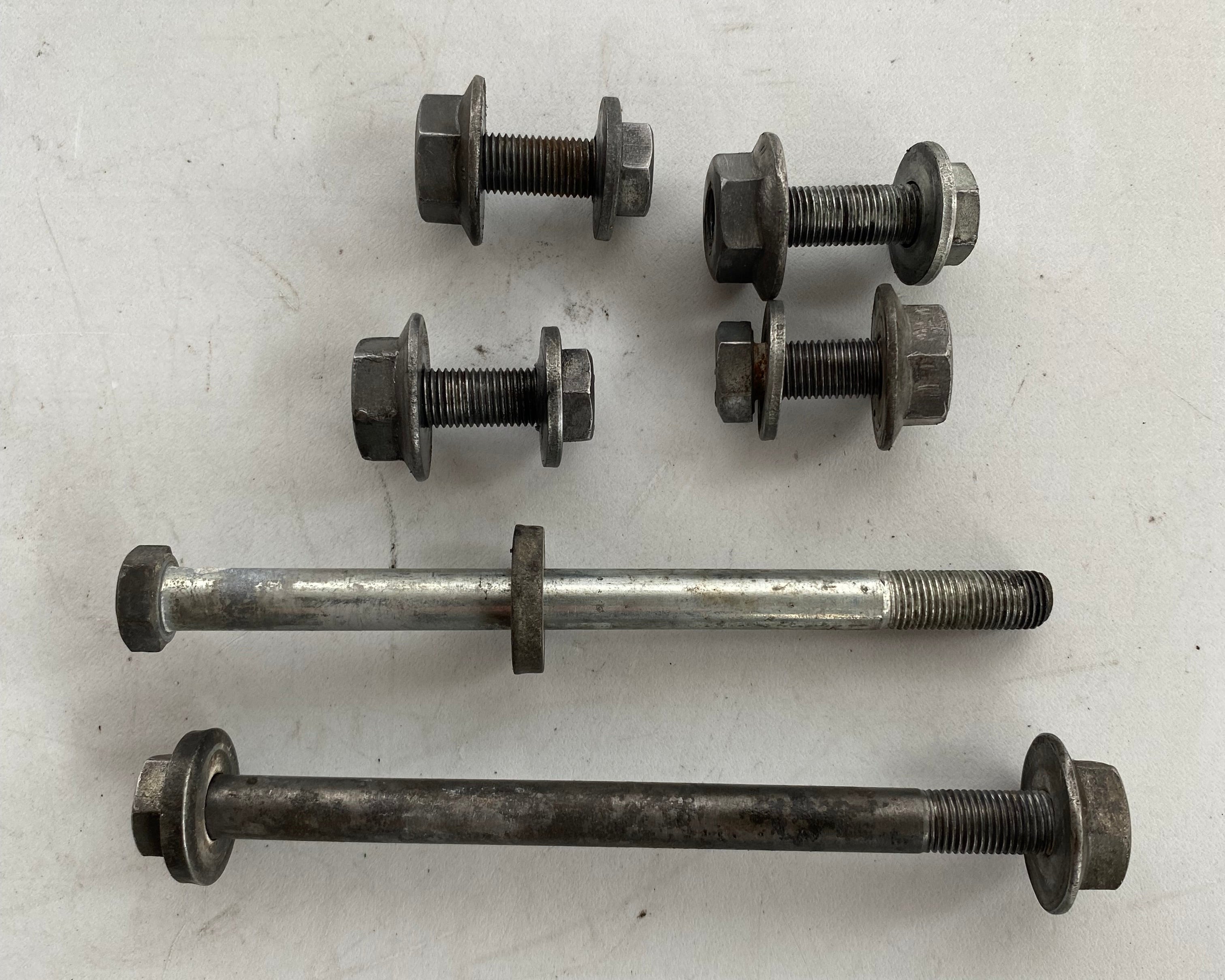 Jeu de vis supports moteur inférieur avant Sportster Harley Davidson REF OEM 4337W & 7780