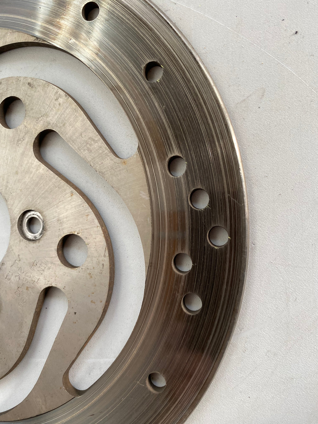 Jeu de 2 disques de frein avant droit et gauche Harley Davidson REF OEM 44136-00 & 44156-00