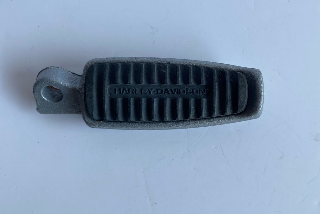 Right footrest gray Vrod Harley Davidson REF OEM 33134-06CBA