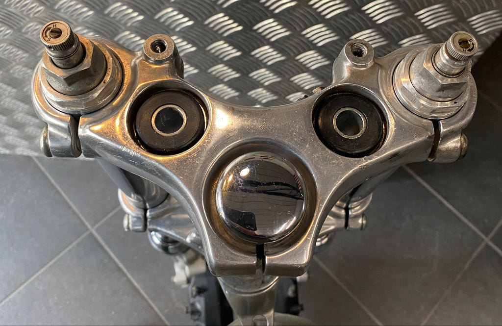 Harley Davidson Sportster oder Dyna 39 mm Gabel verstellbar Doppelbremse REF OEM 45943-00 & 45944-00
